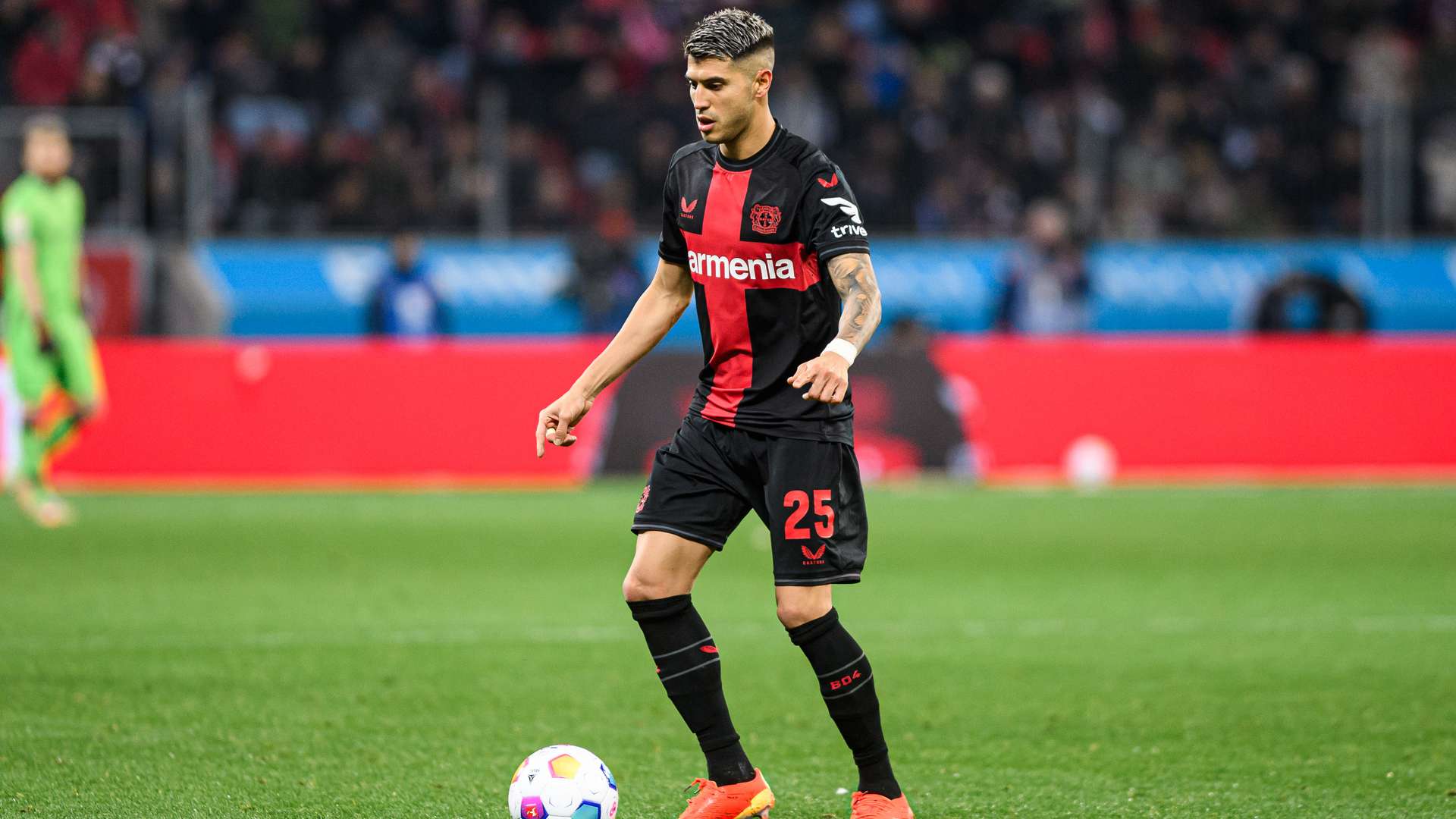 Exequiel Palacios – Mittelfeld | Bayer 04