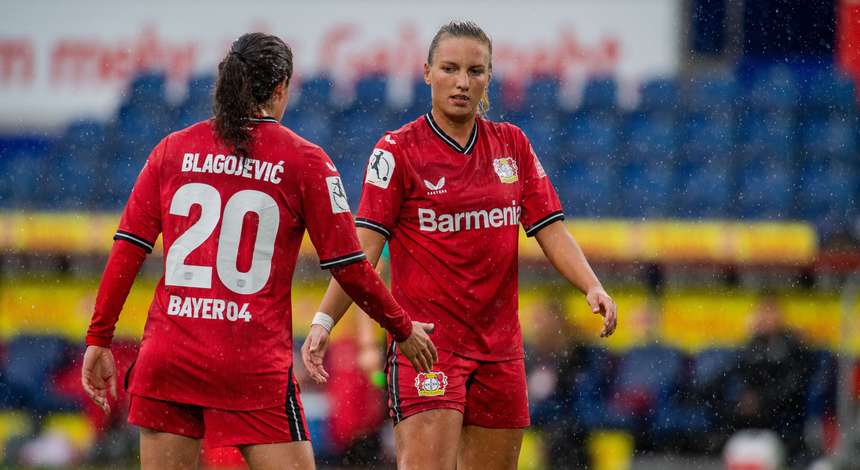 Melissa Friedrich Abwehr Bayer 04 Frauen 