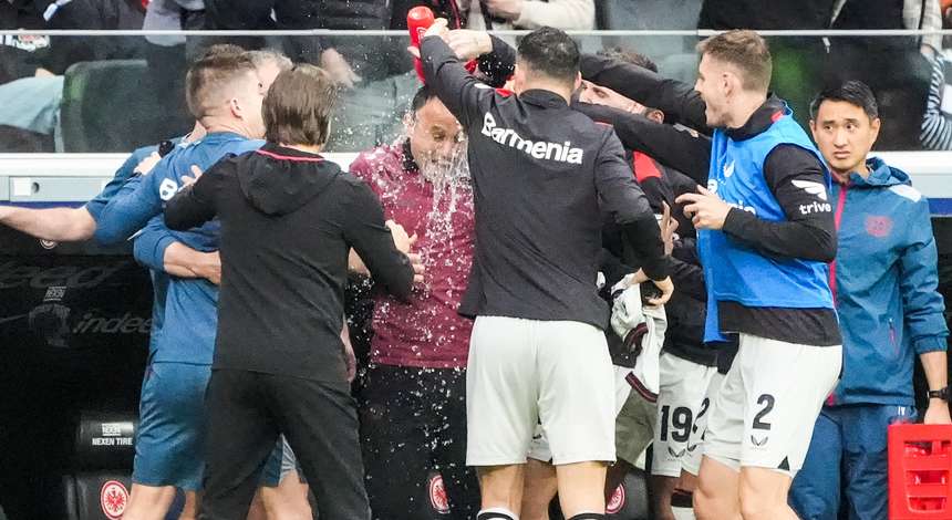 Bayer 04 Leverkusen Fußball GmbH bayer04.de