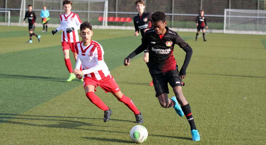 1718-U15-Essen3-aaron-tshimuanga-db.jpg