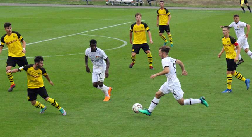 1819-U19-Dortmund-Stanilewicz-db.jpg