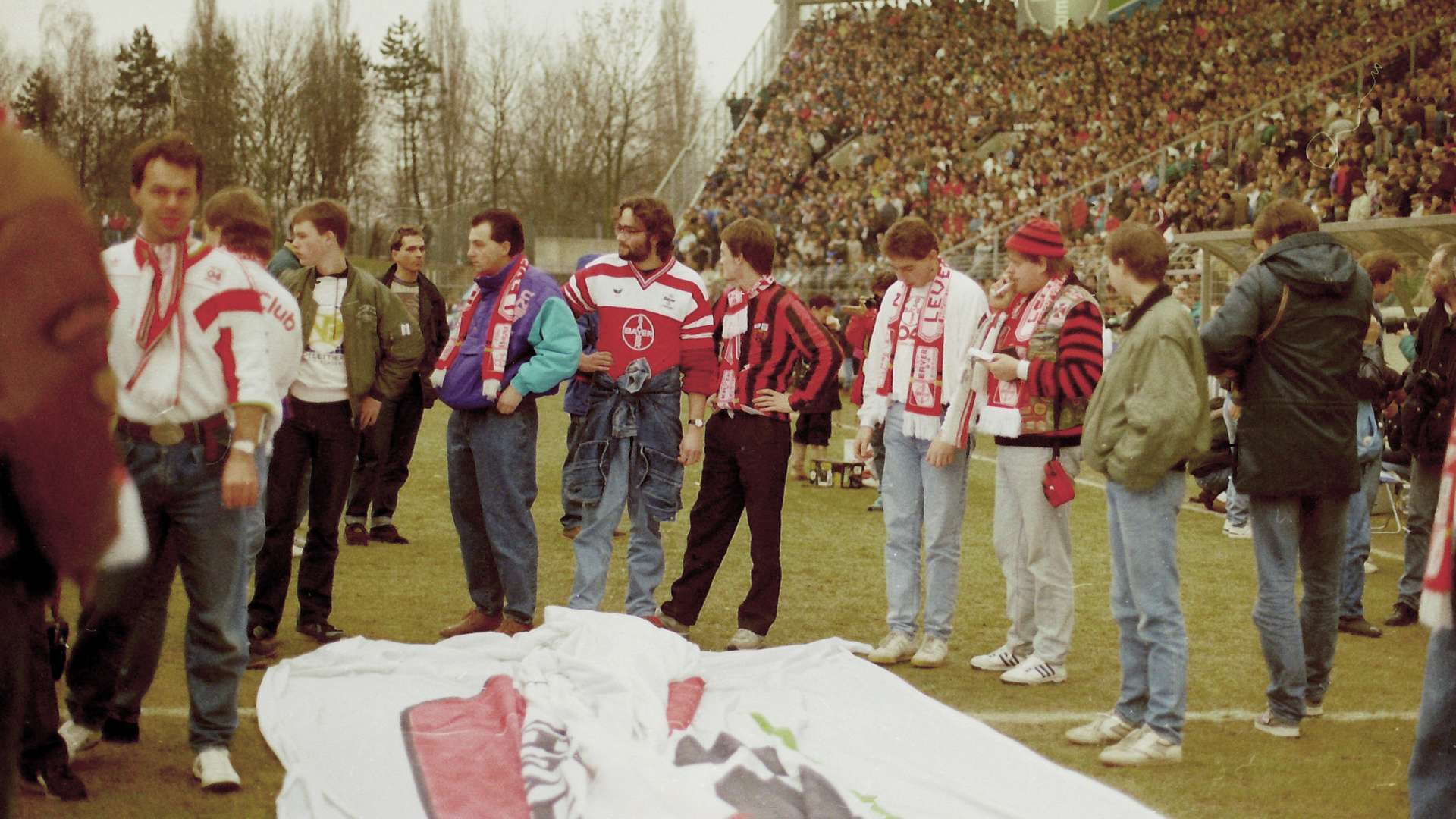 1991-02-20-001-Uebergabe-des-Fantuches.jpg