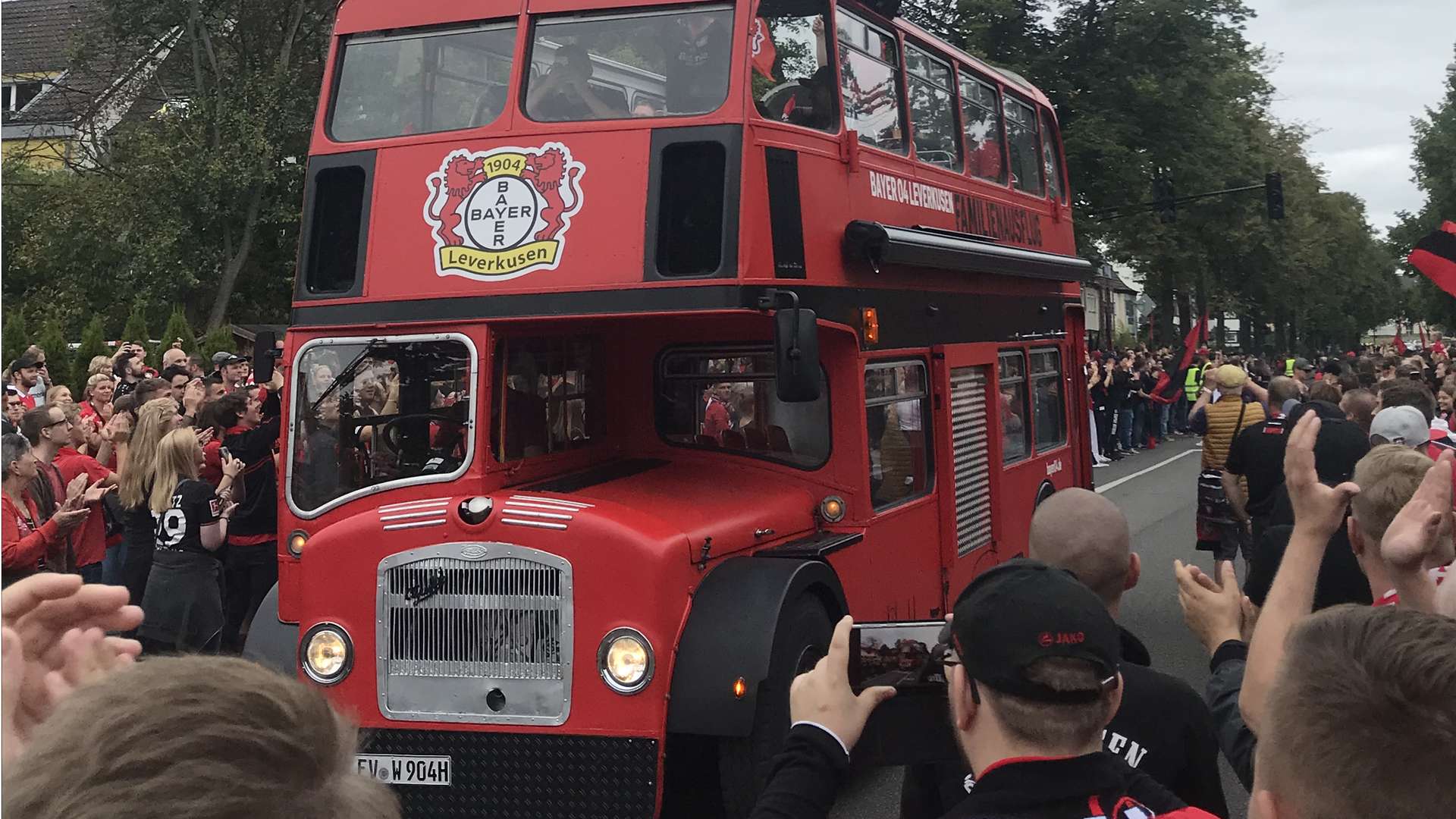 20190817_Schwadbus_Tour_Heimspiel_Paderborn.jpg
