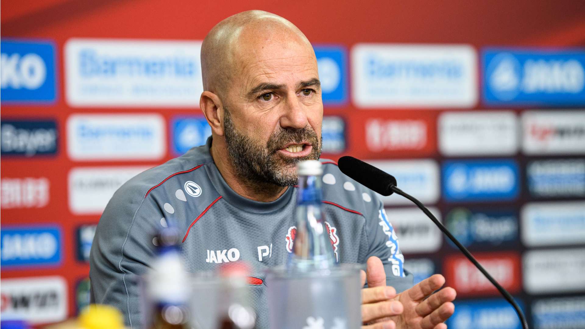 Ahead of Freiburg match: Bosz calls for a reaction ...