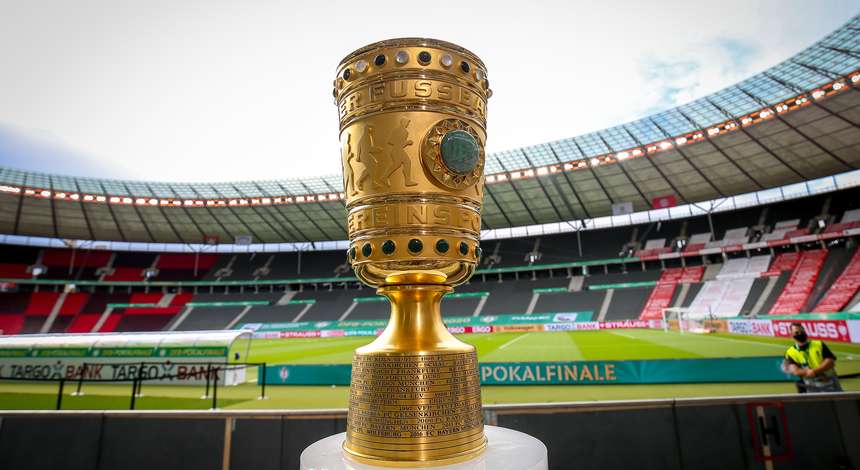 20200704_B04_DFB_Pokal_Finale_Berlin_NB_81399_Pokal.jpg
