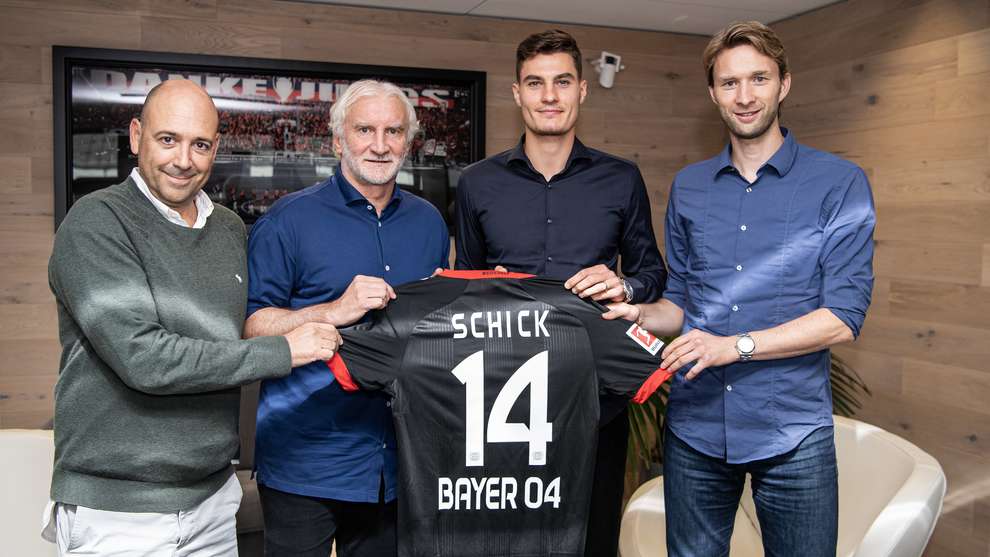 Handsignierte Autogrammkarte PATRIK SCHICK* Bayer 04 Leverkusen 20/21 2020/2021