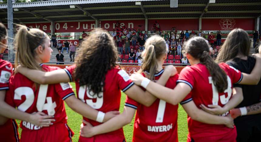 B-Juniorinnen Setzen Im Finale Auf Ihre Offensivstärke | Bayer04.de