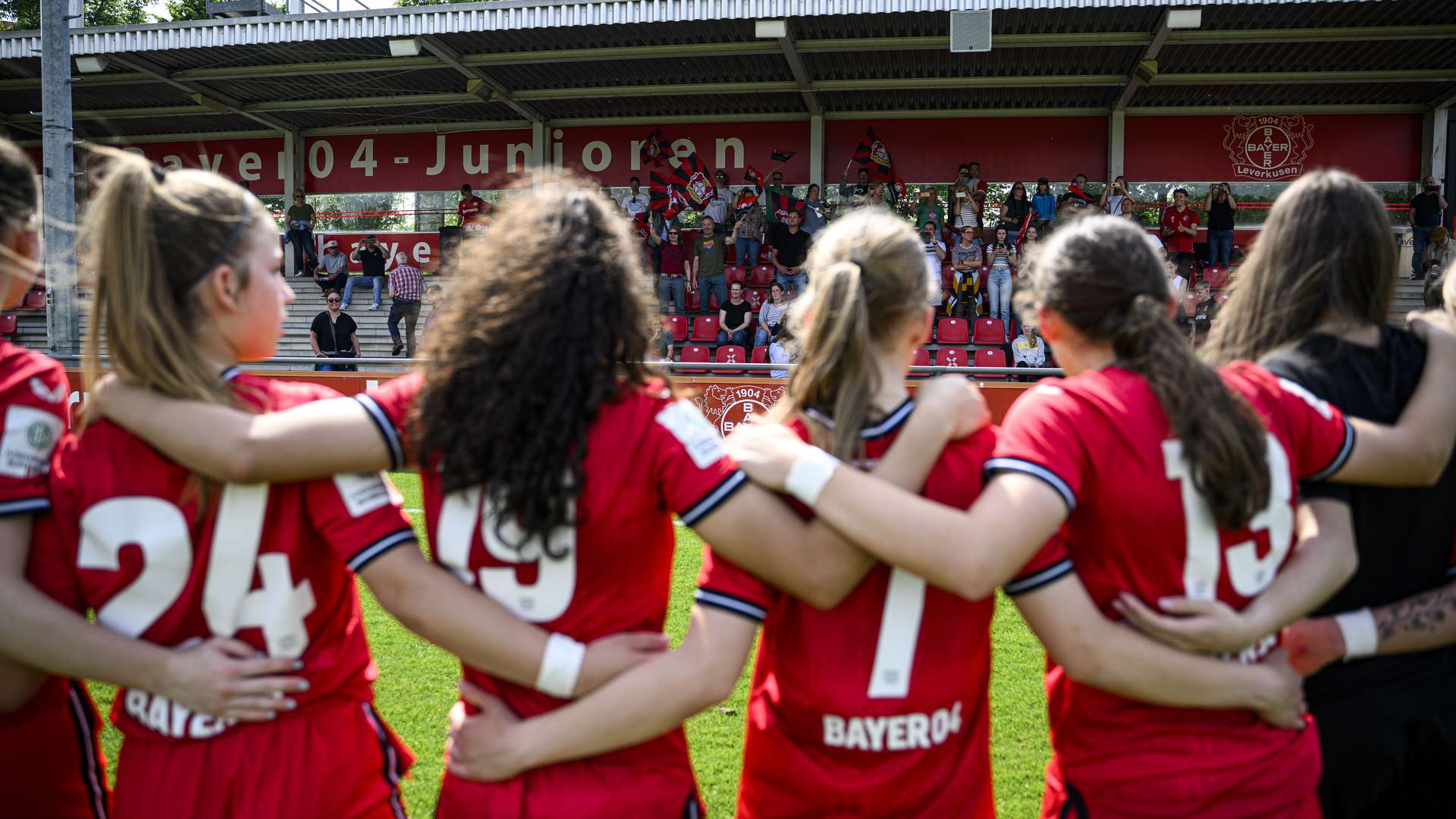 B-Juniorinnen Setzen Im Finale Auf Ihre Offensivstärke | Bayer04.de