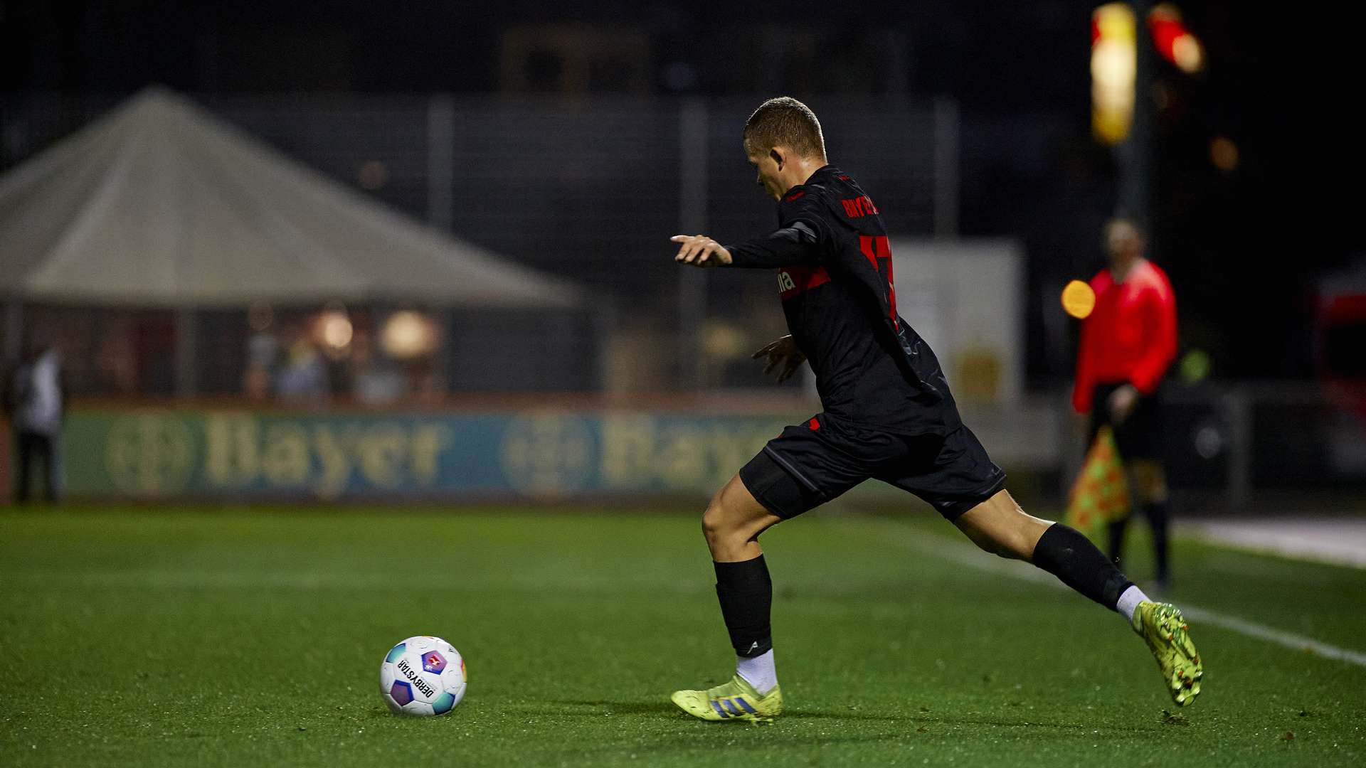 Nachwuchs U19 und U17 auswärts gefragt Bayer04.de