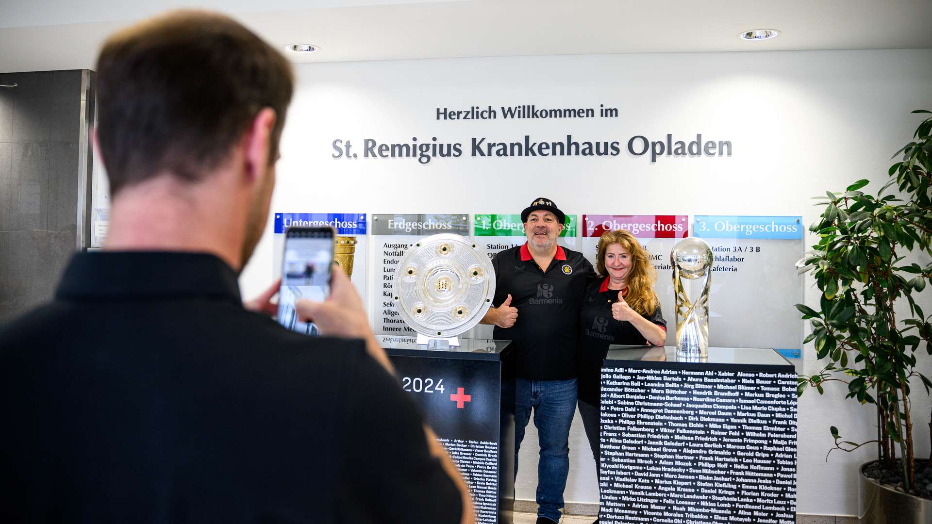 Trophäen im St. Remigius Krankenhaus Opladen