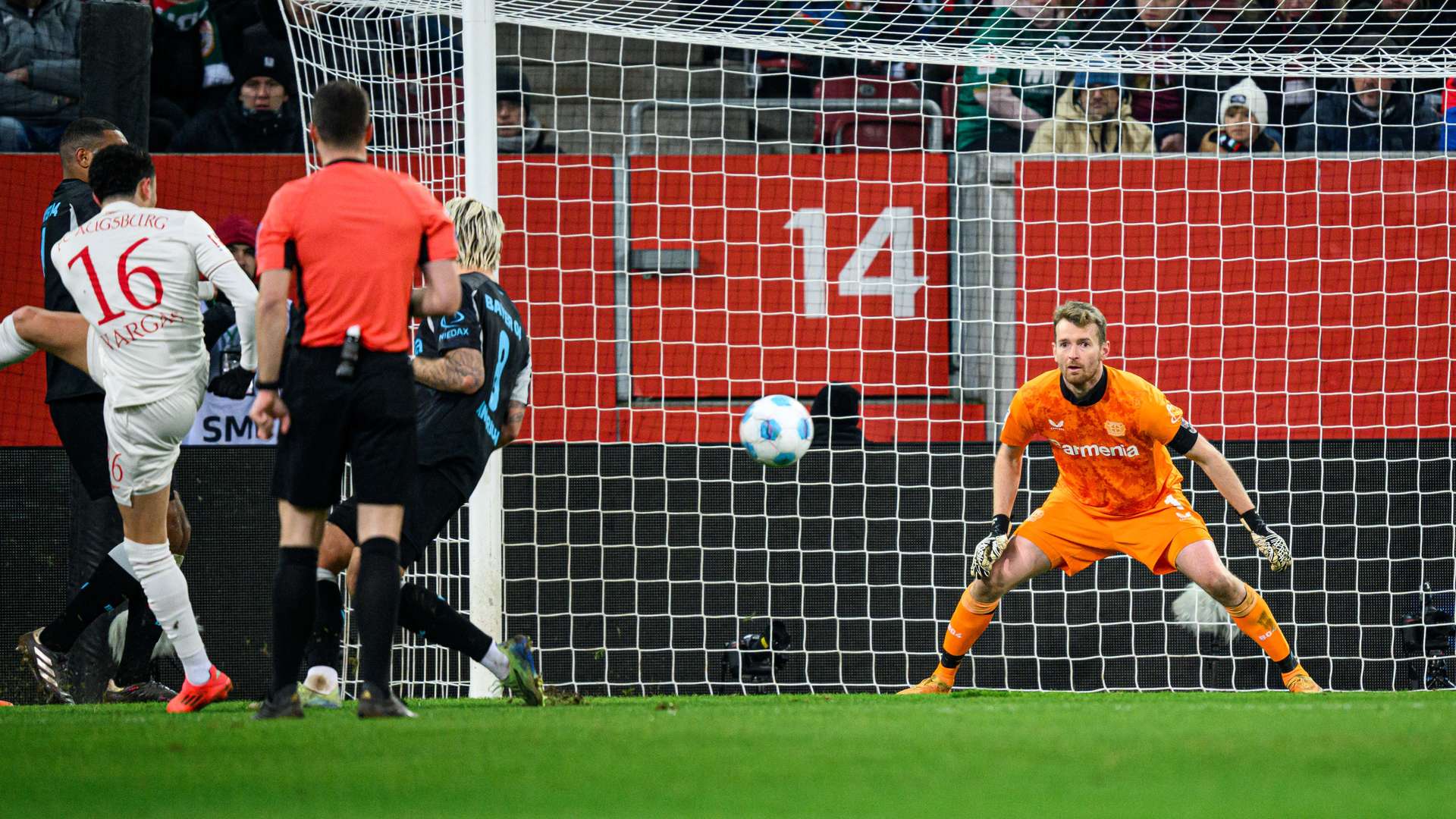 Lukas Hradecky