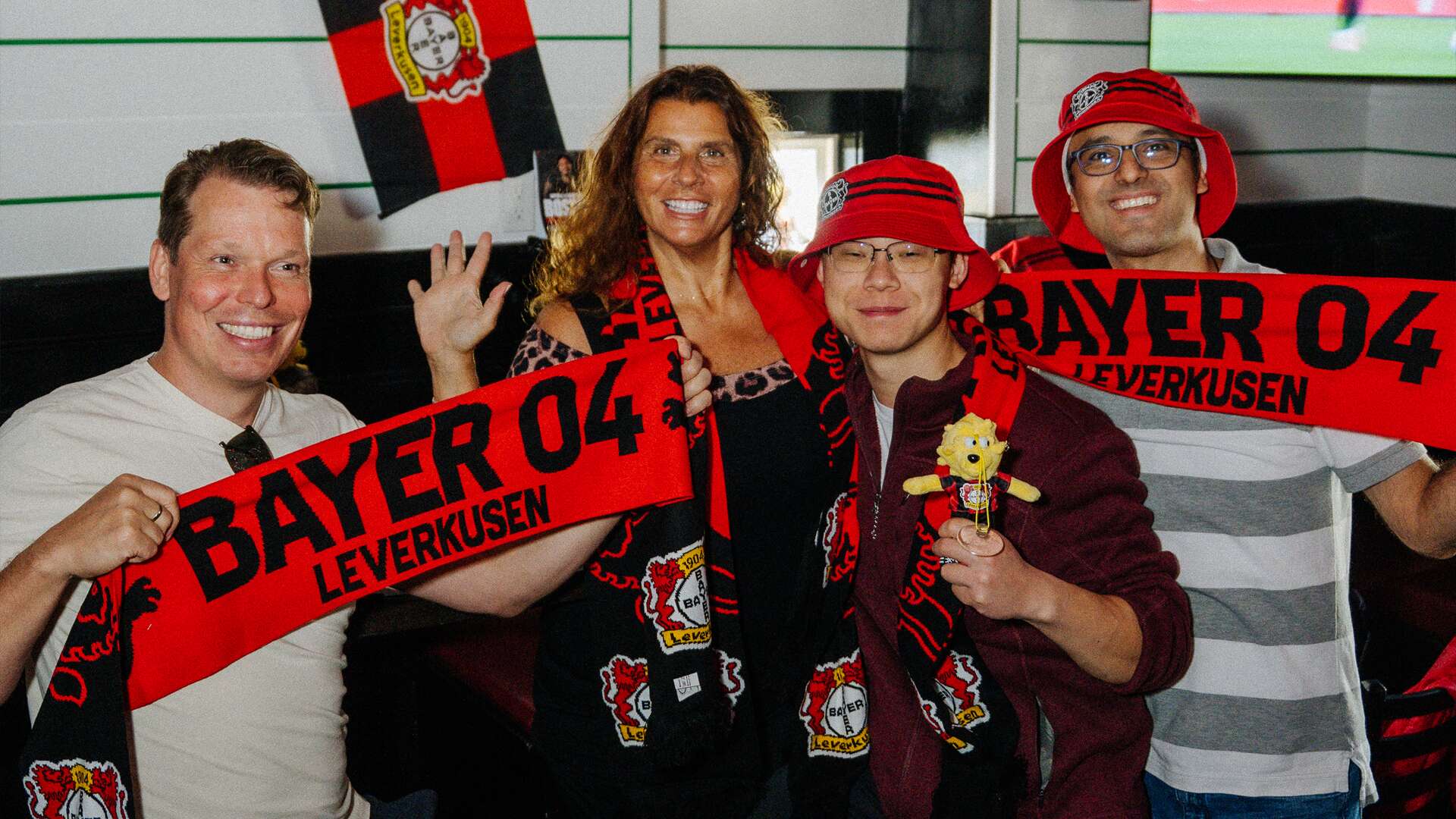 Bayer 04-Fans in Boston