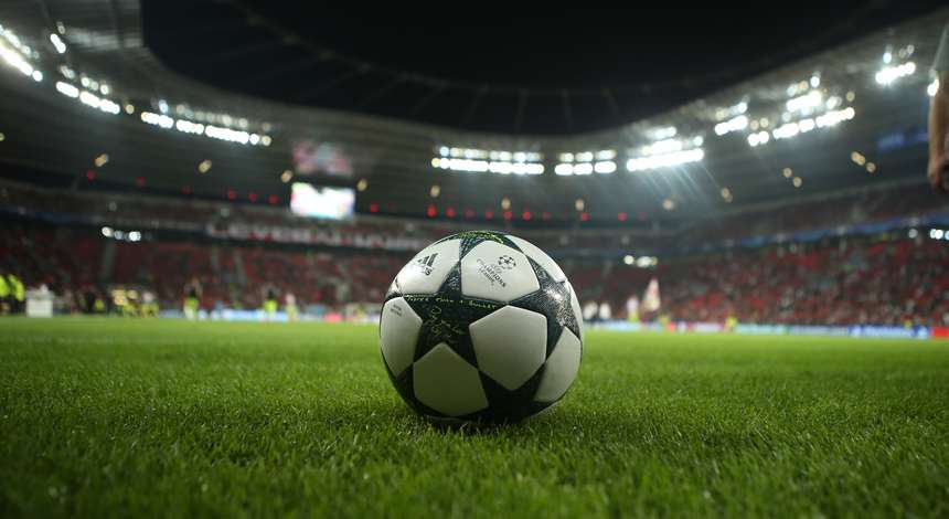 B04TV_Champions-League-Ball.jpg