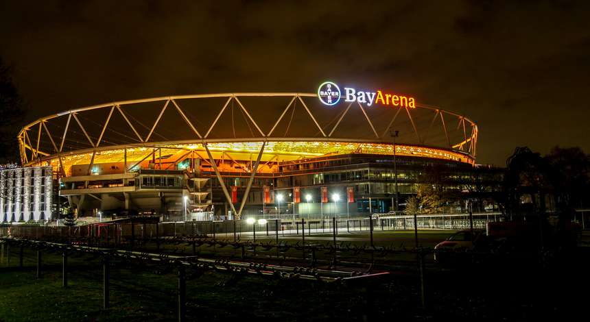 BayArena_Orange_1.jpg