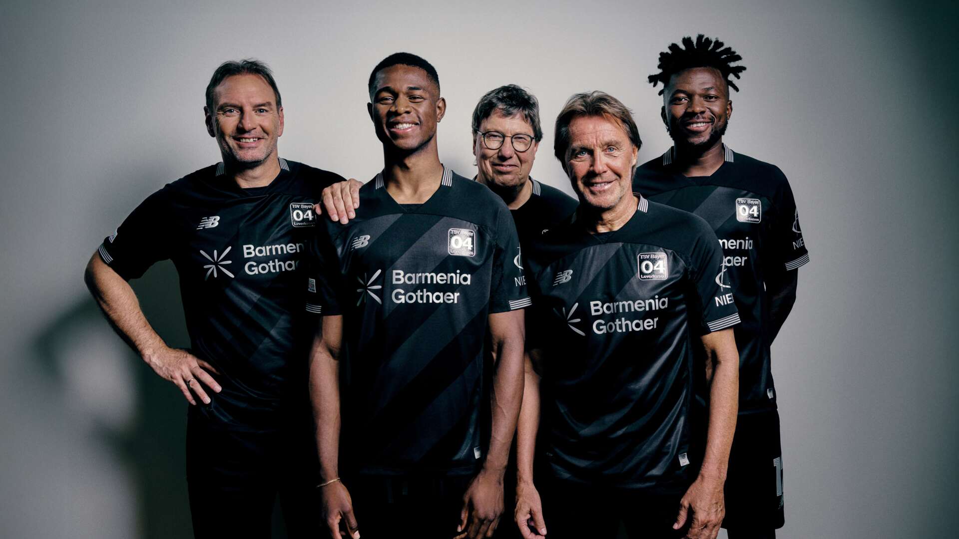 Das Europapokal-Trikot 2026/27 von Bayer 04