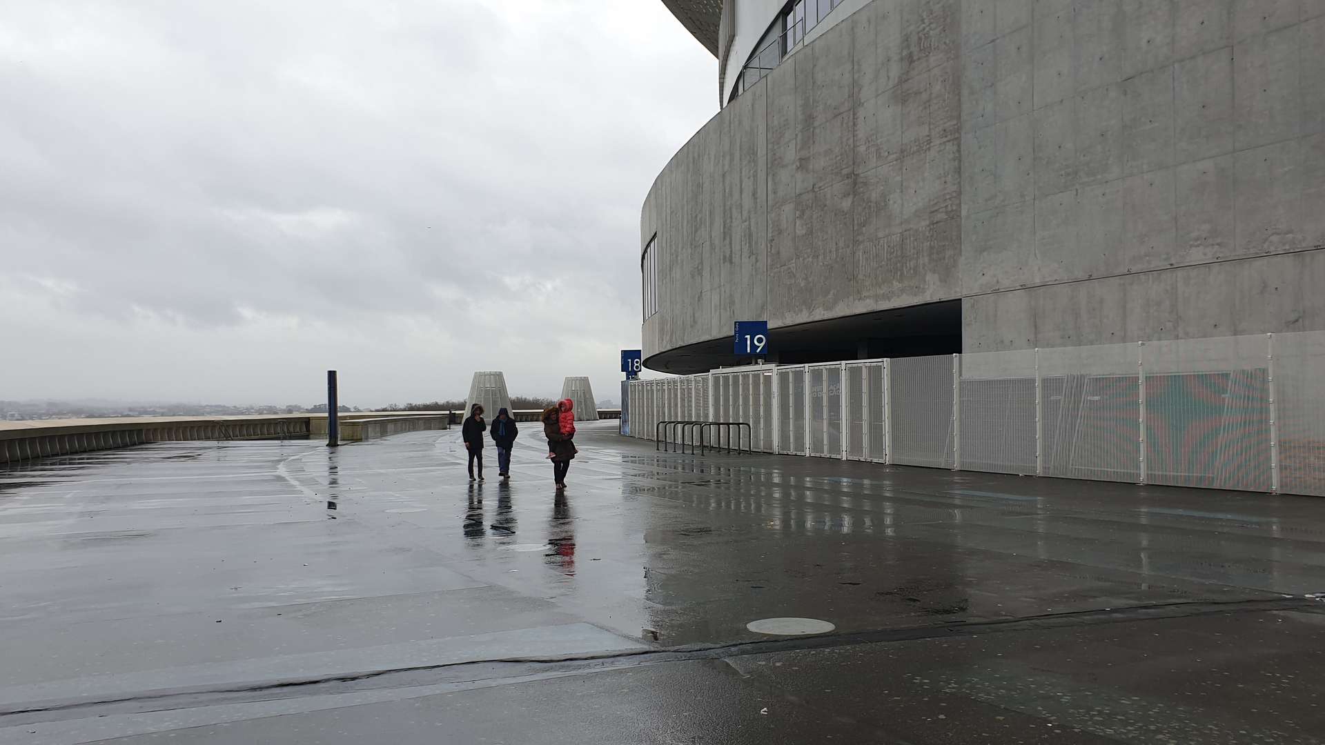 Faninfos_Porto_Stadion_Eingang.jpg