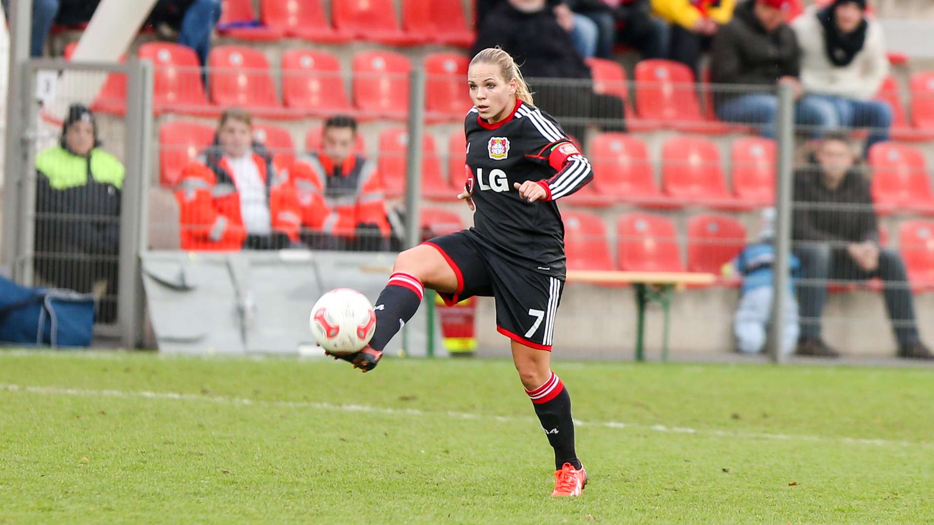 Willkommen zurück, Isabel Kerschowski! Bayer04.de