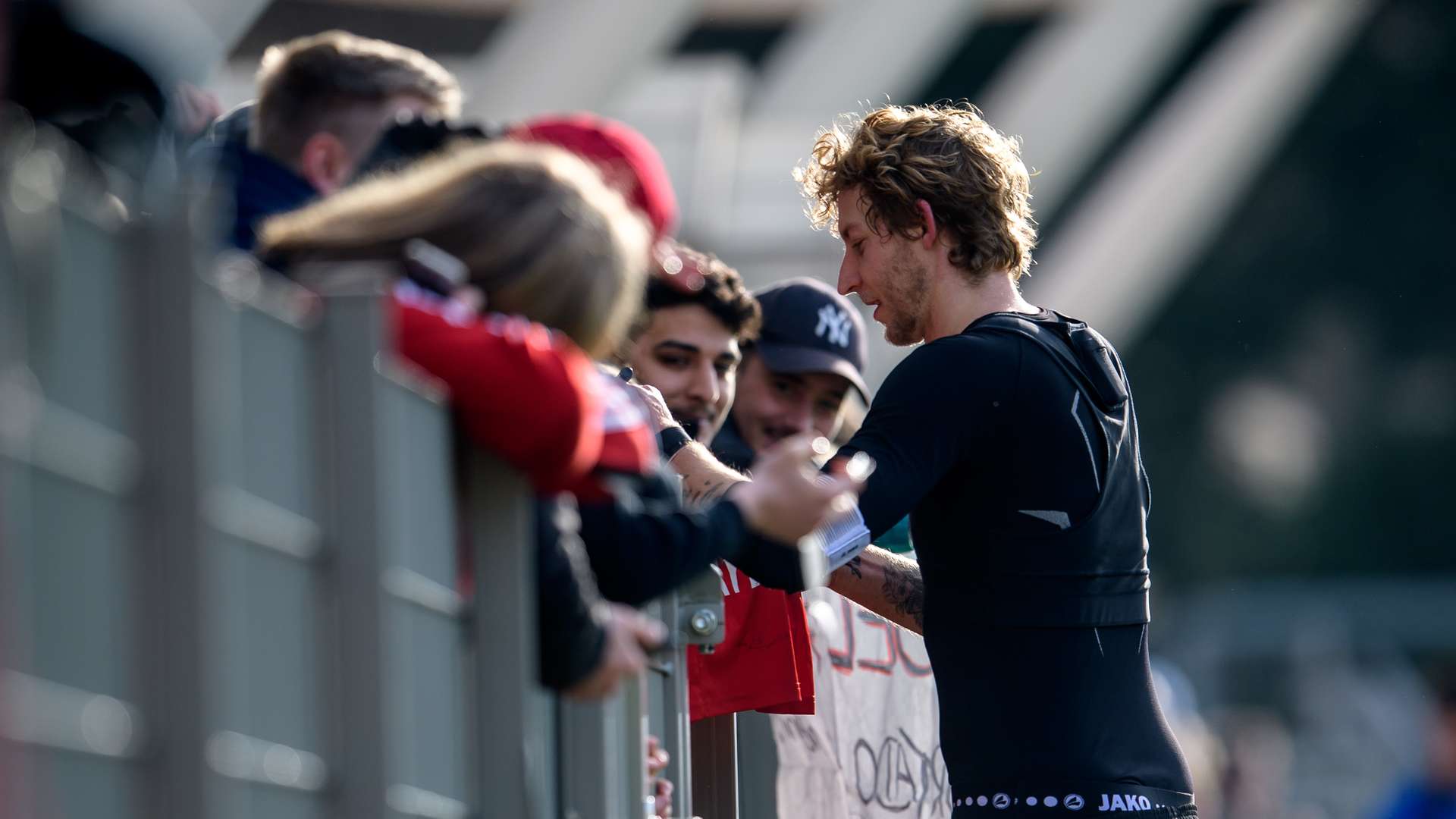 Kiessling_Bayer_04_Fans.jpg