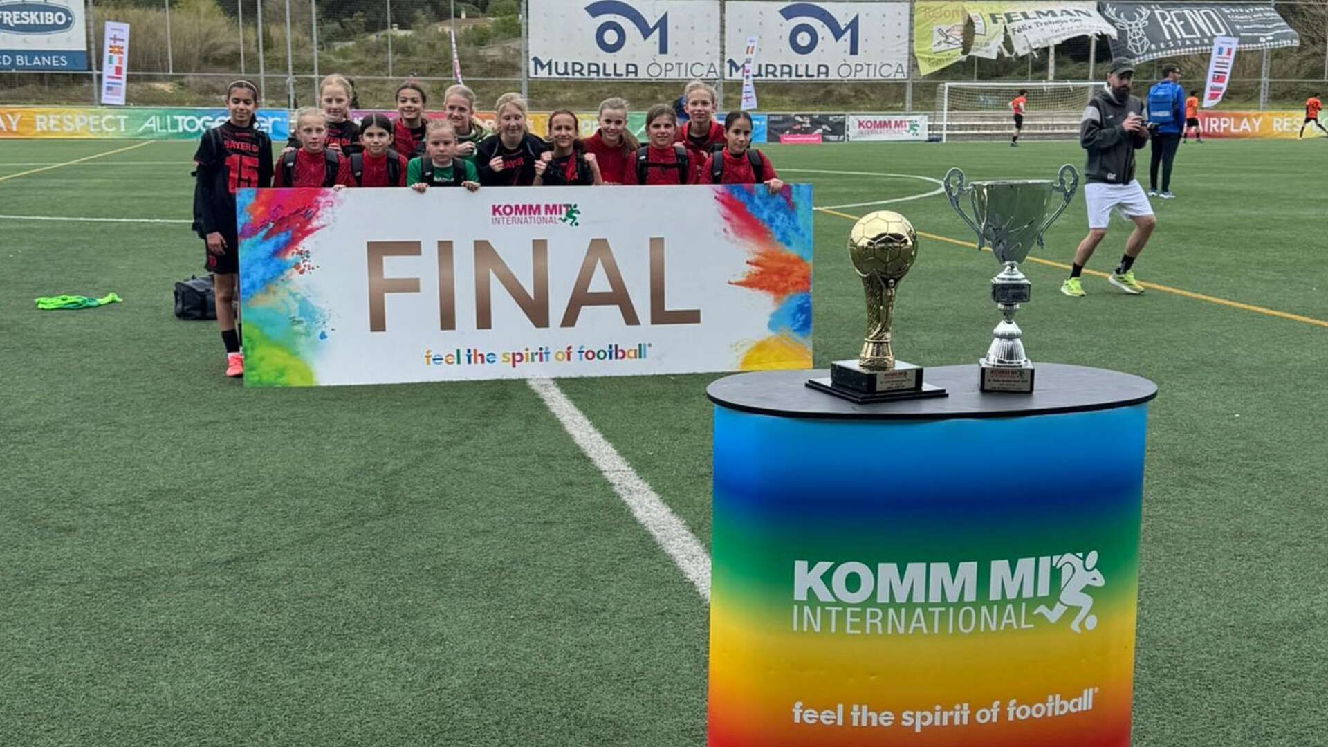 U12-Juniorinnen gewinnen internationales Turnier in Spanien
