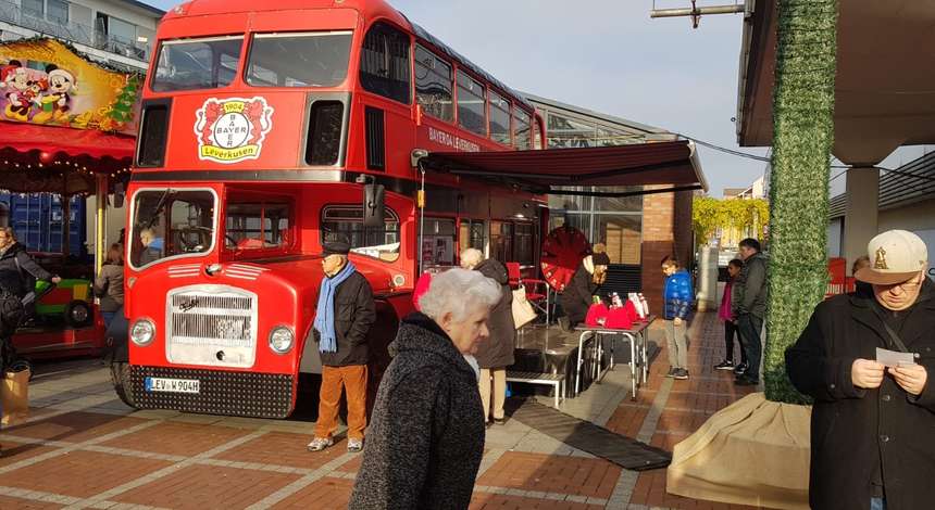 Schwadbus_Weihnachtsmarkt.jpg