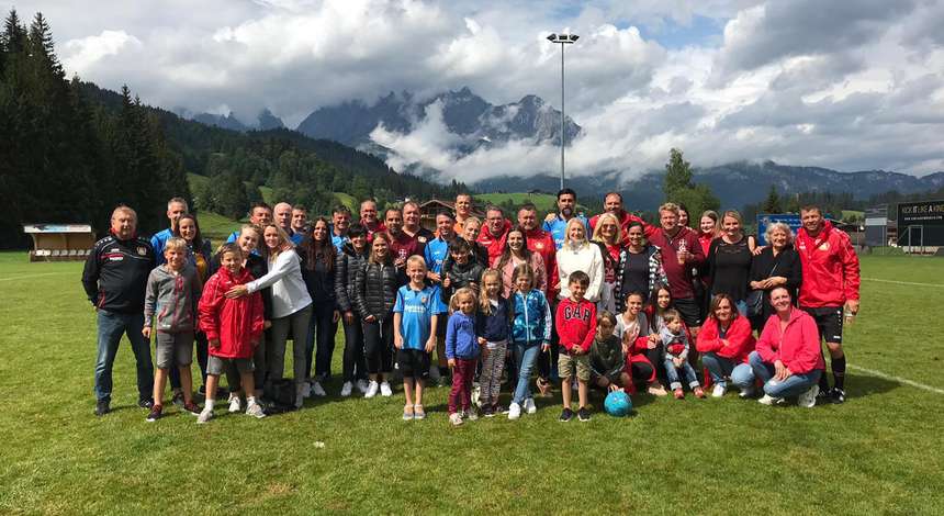 Turnier_der_Tradi_in_Kitzbuehel.jpg