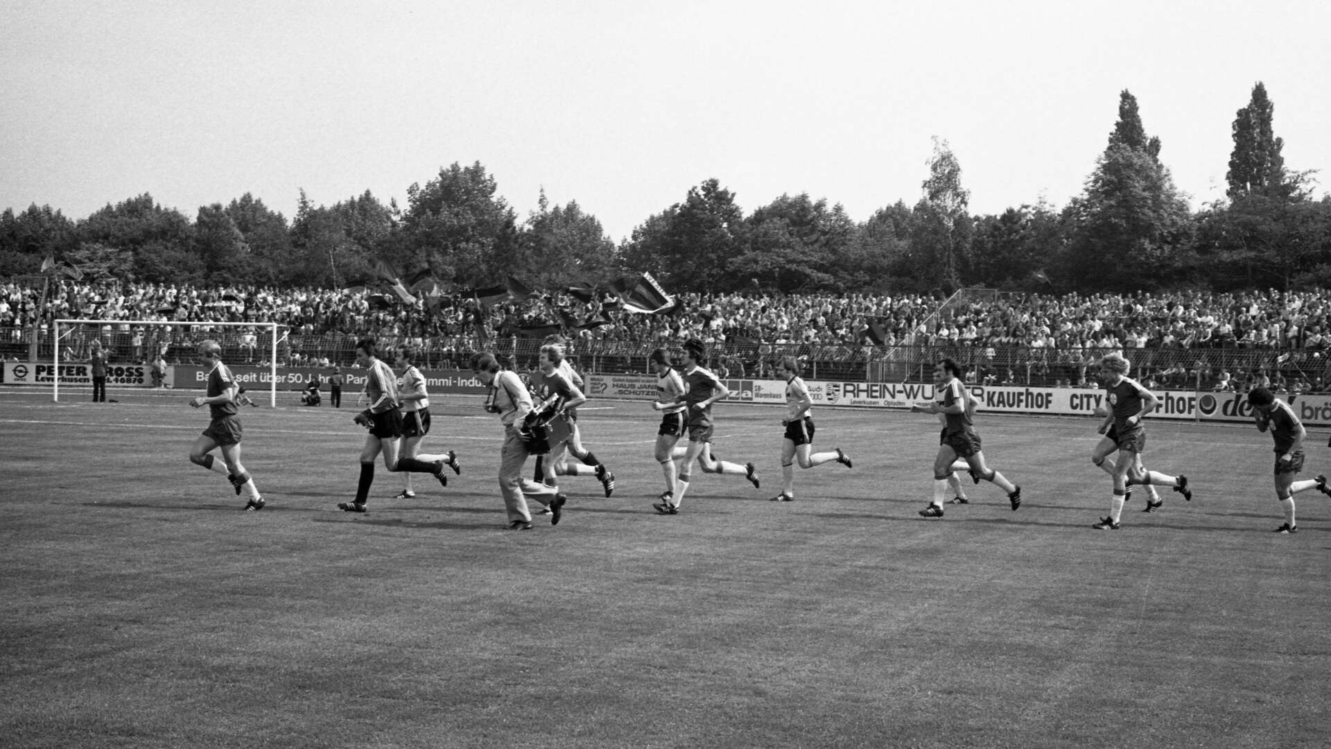 Heimspiel gegen Borussia Dortmund am 5. Juni 1976