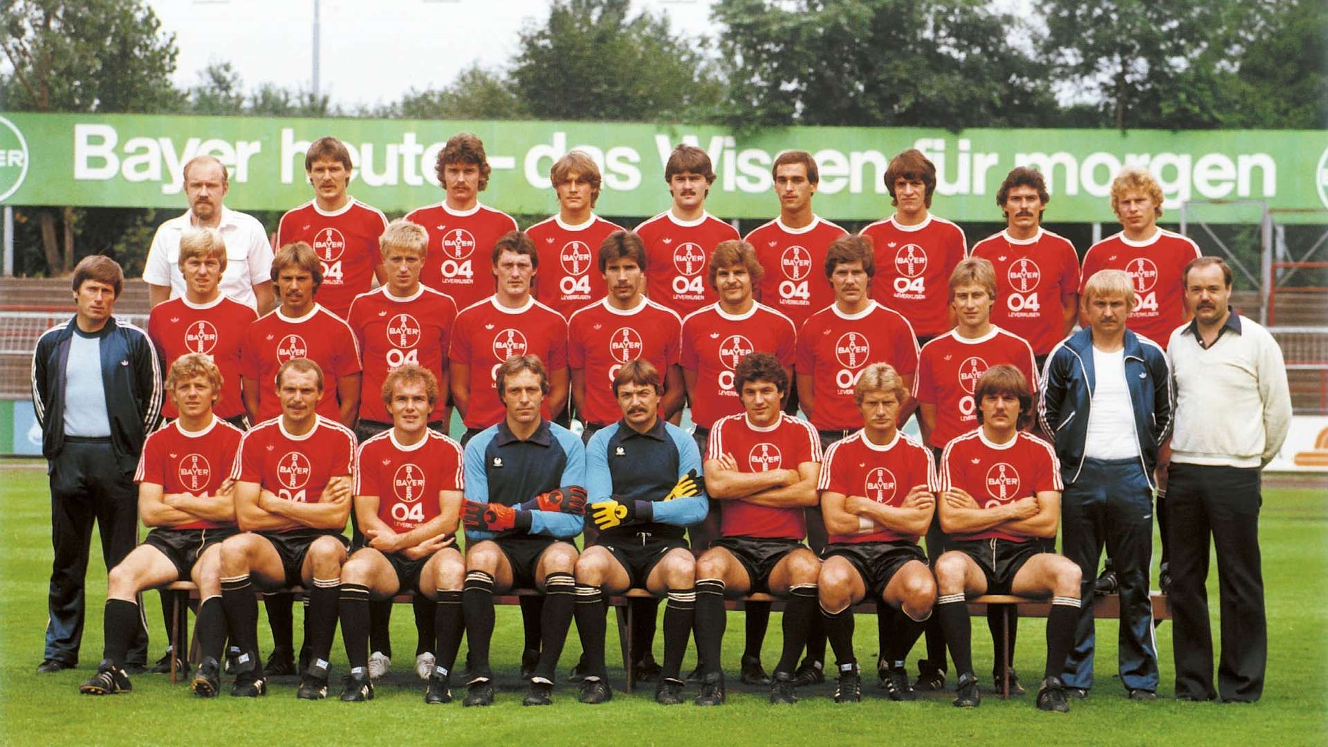 crop_1979_Mannschaftsposter_erstes_Bundesligajahr_1.jpg