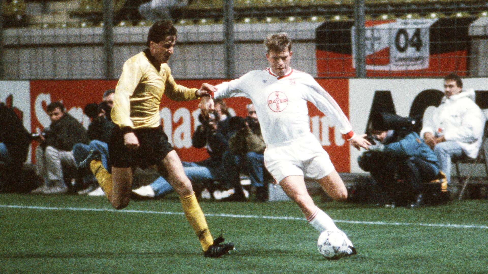 Bayer 04 gegen GKS Katowice