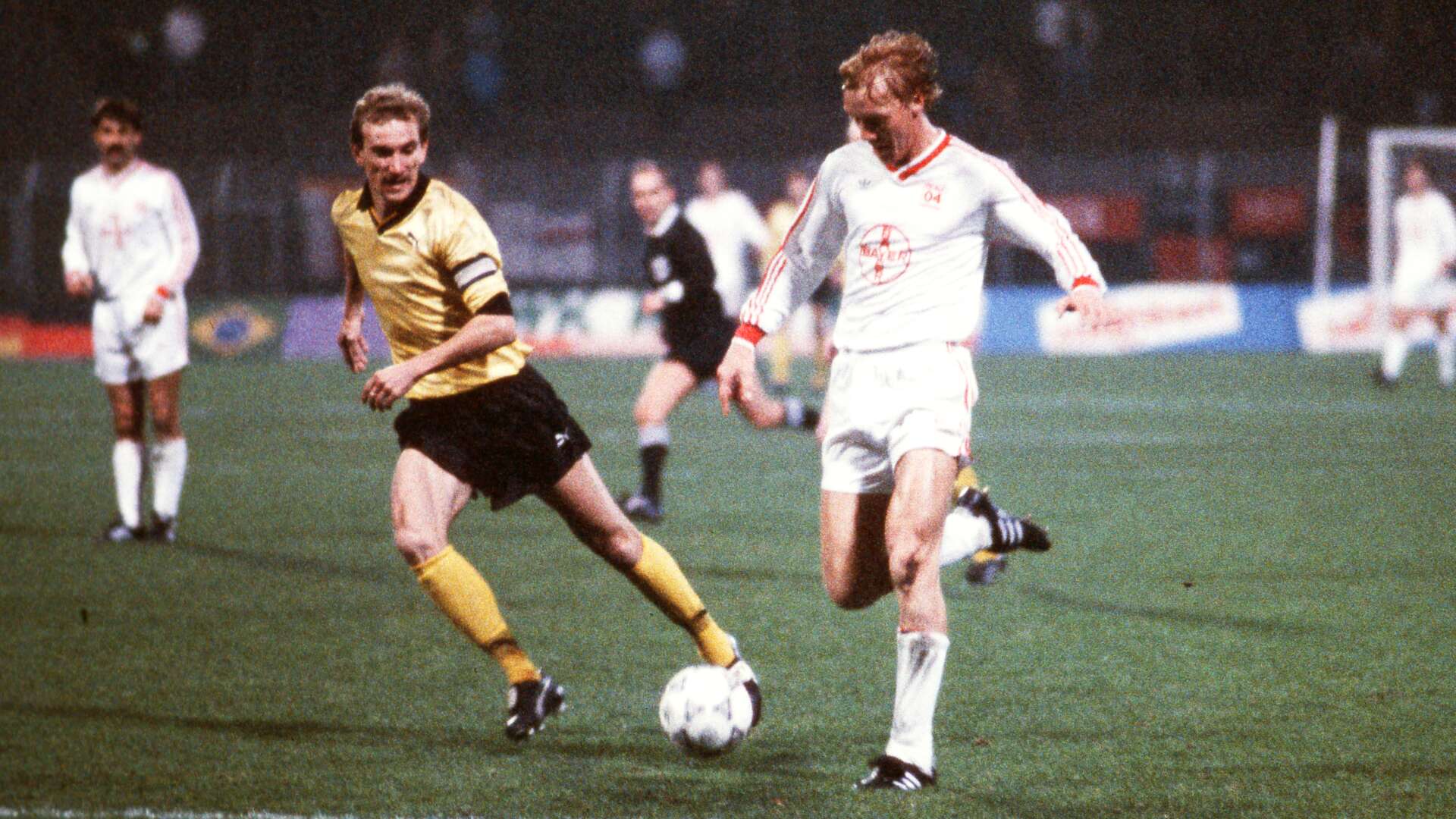 Bayer 04 gegen GKS Katowice