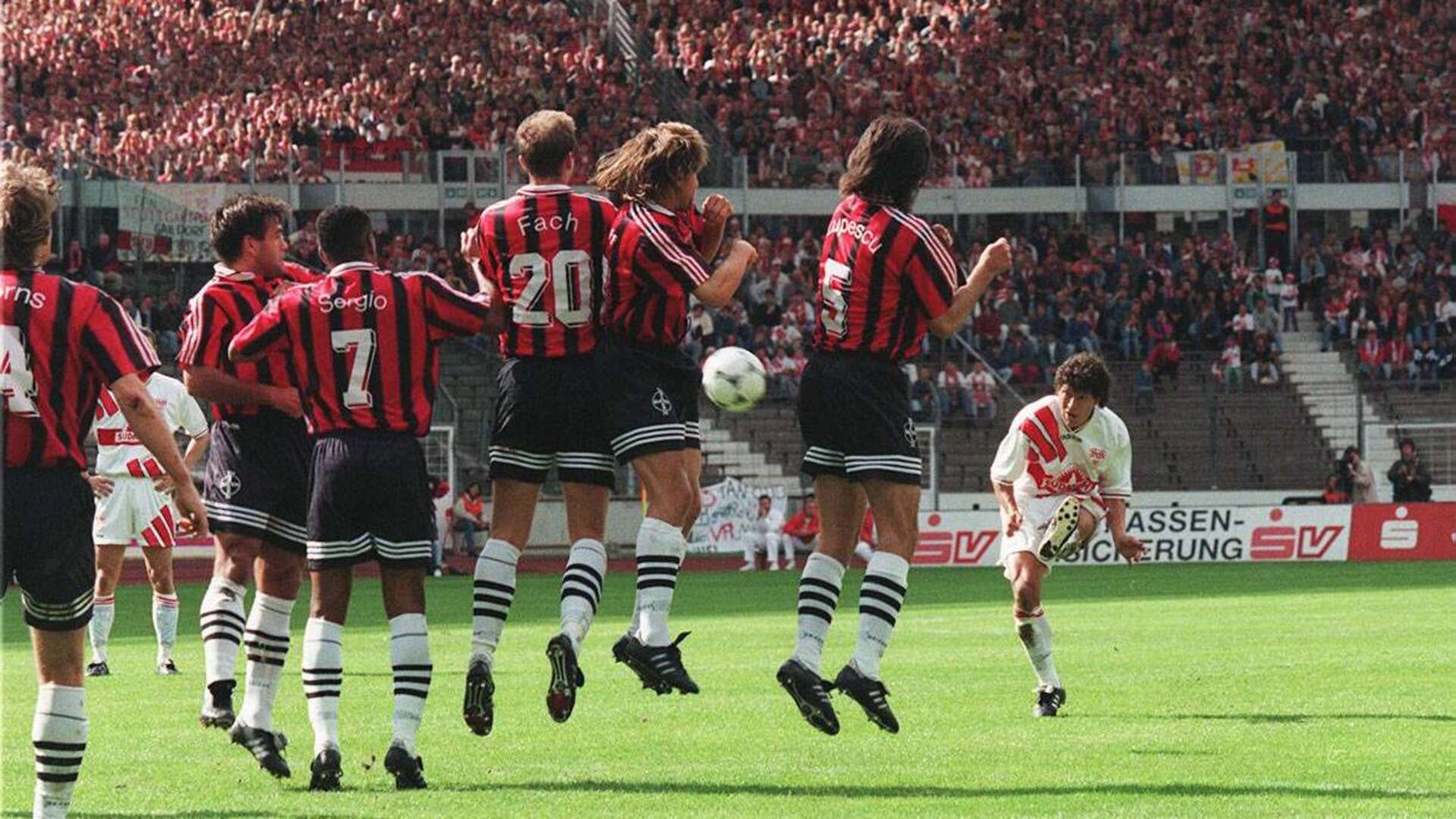 1995 gegen VfB Stuttgart