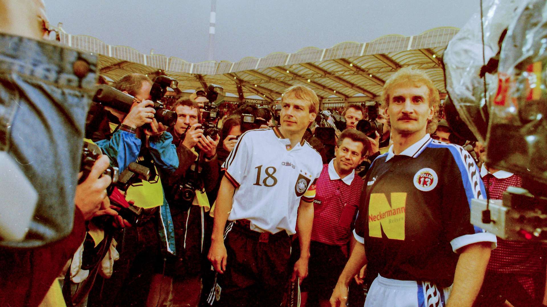 crop_19960521_Rudi_Voeller_Abschiedsspiel_1.jpg