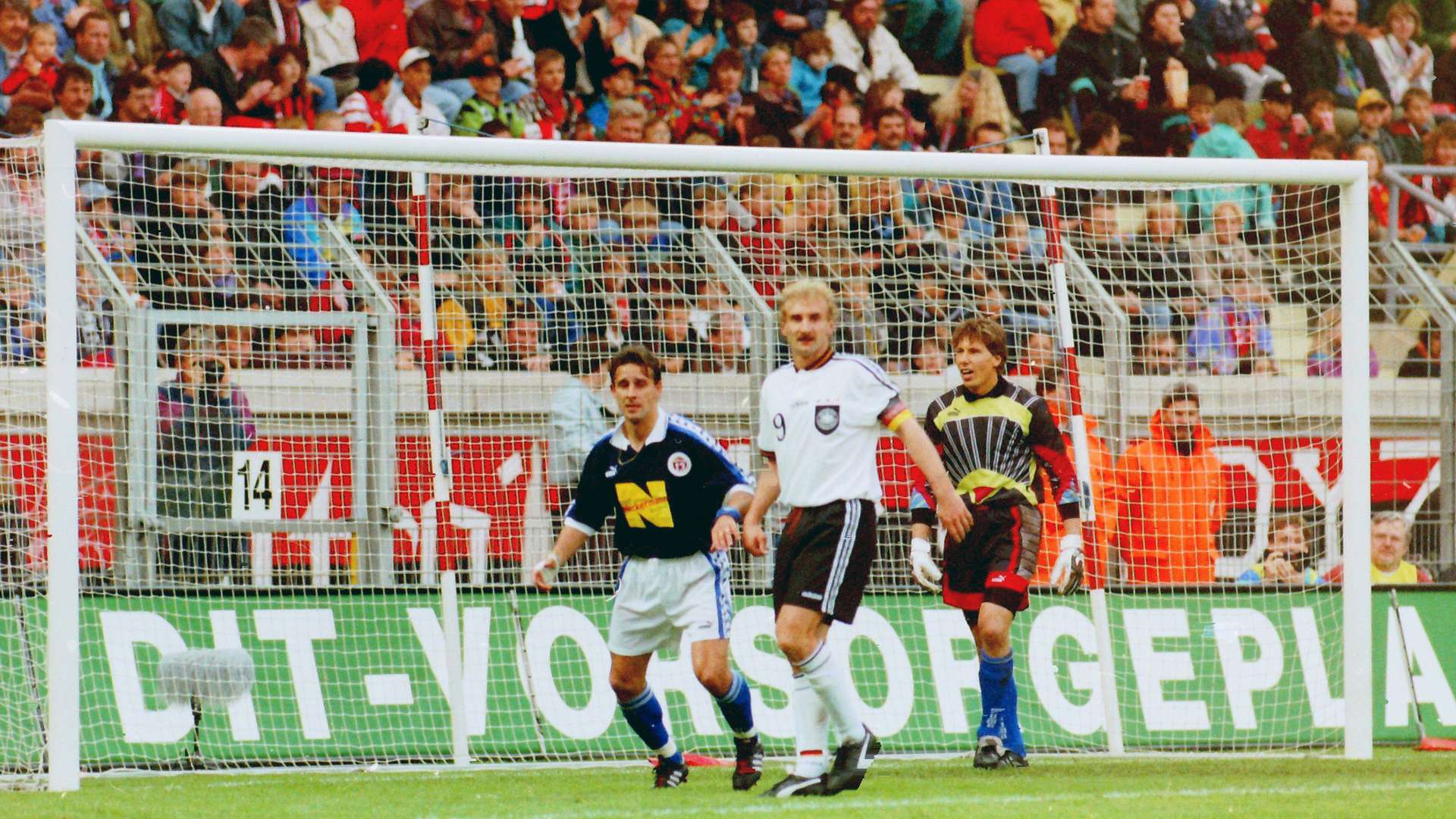 crop_19960521_Rudi_Voeller_Abschiedsspiel_6.jpg