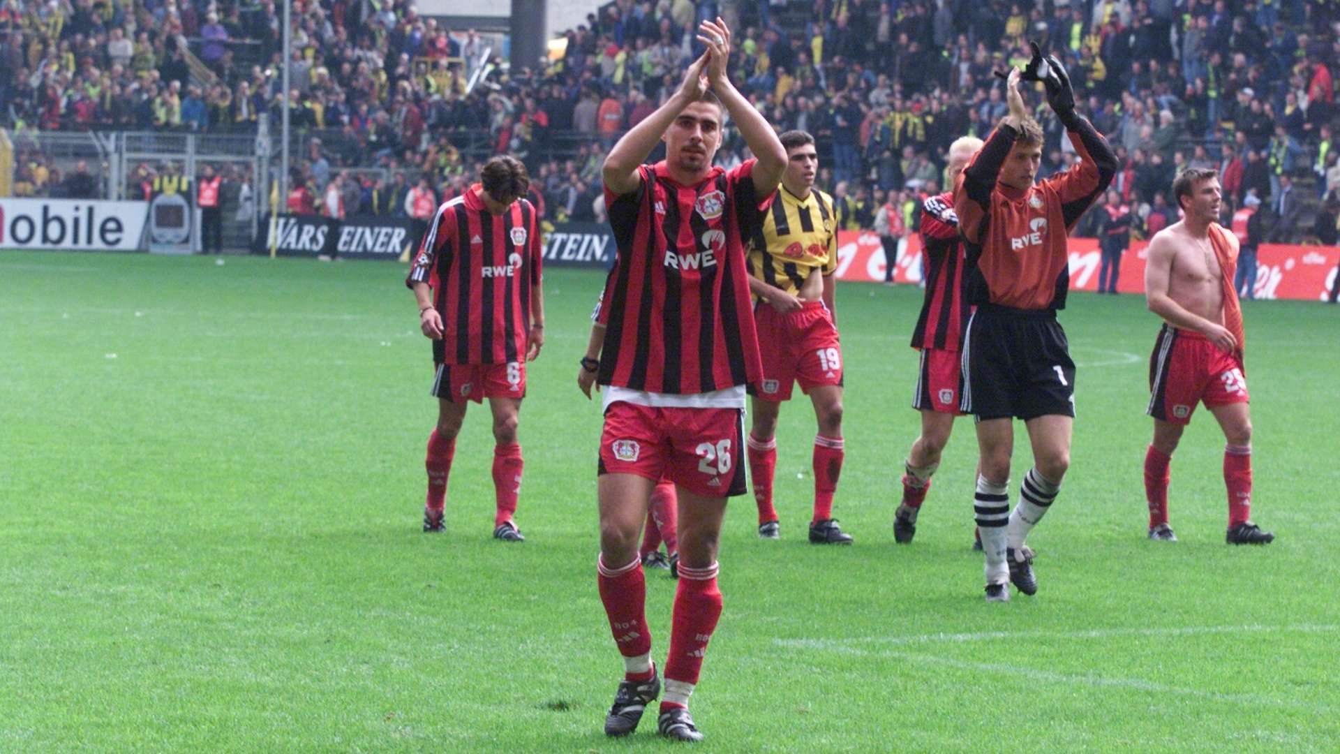 crop_20010922_BVB_B04_007.jpg
