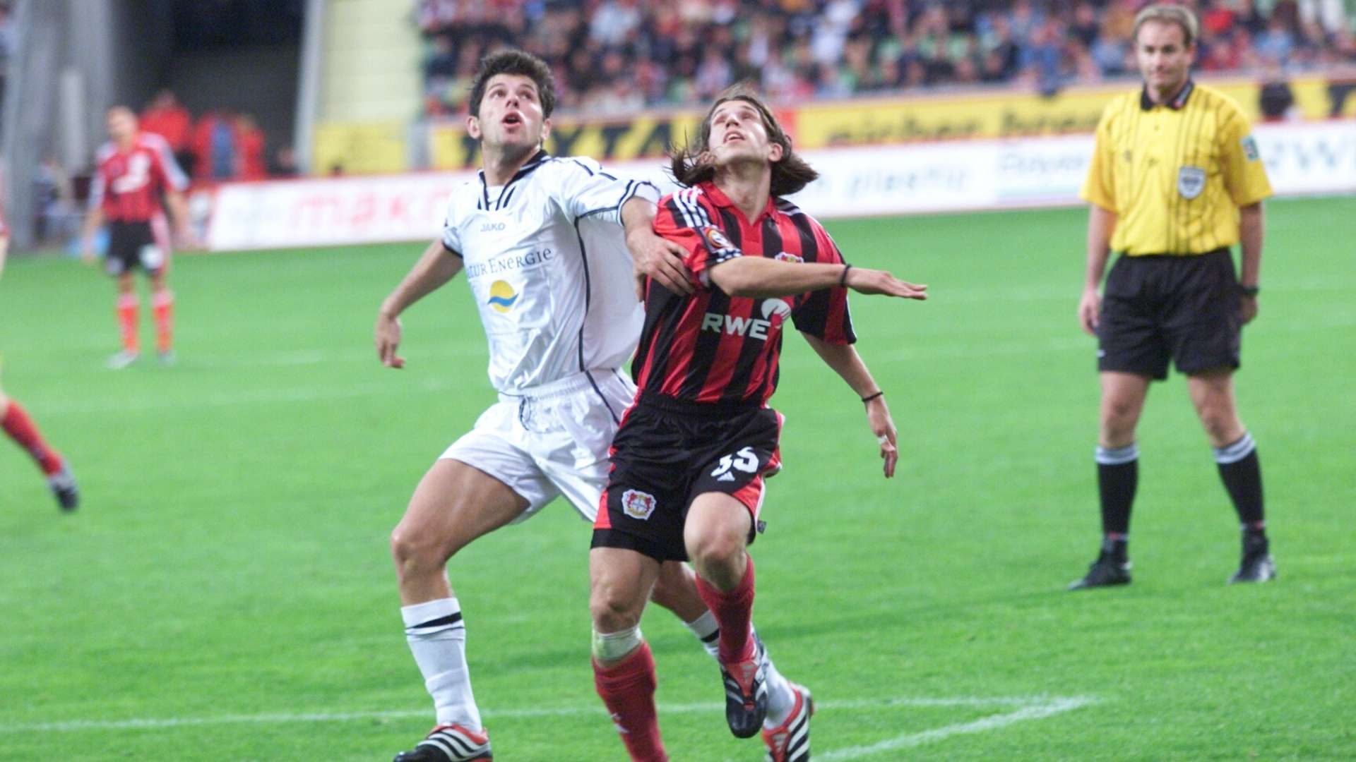 crop_20010930_B04SCF_005.jpg