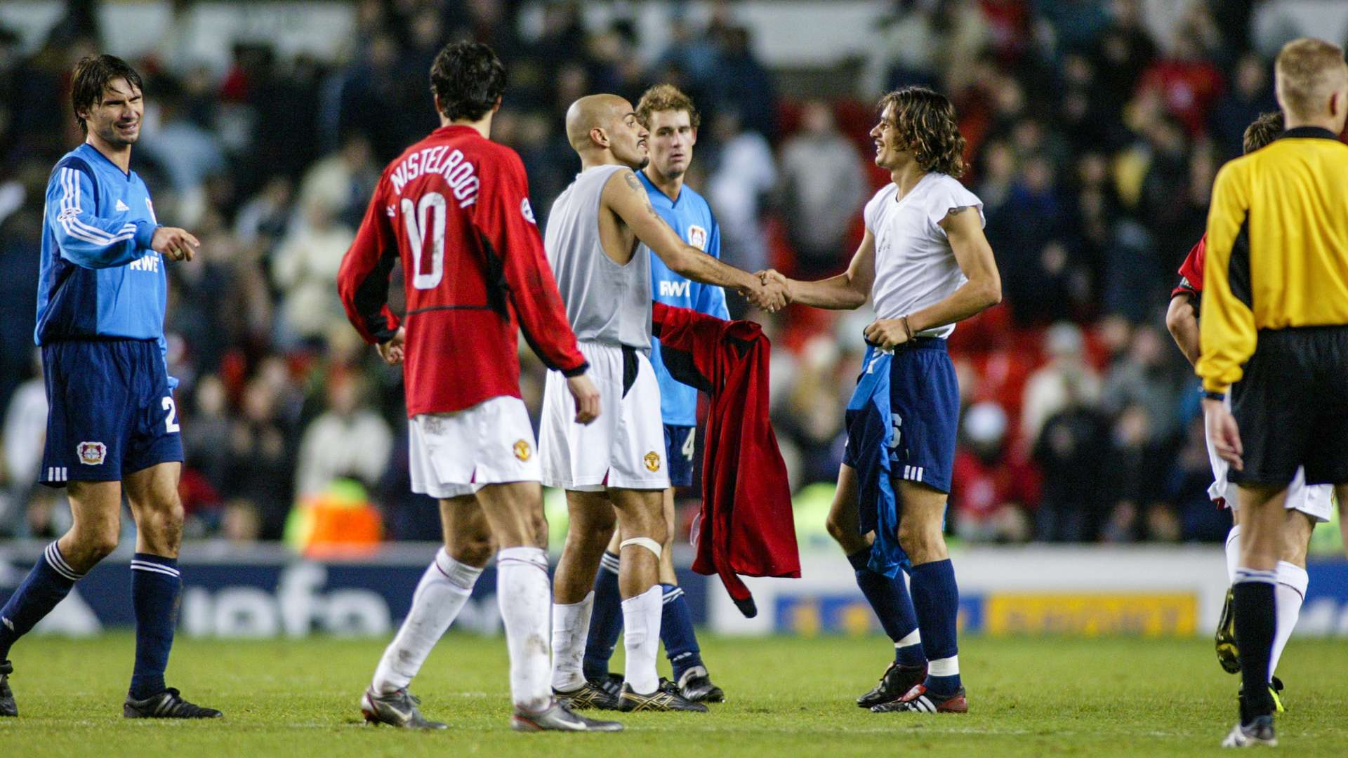 crop_20021113_MANU_B04_0032.jpg