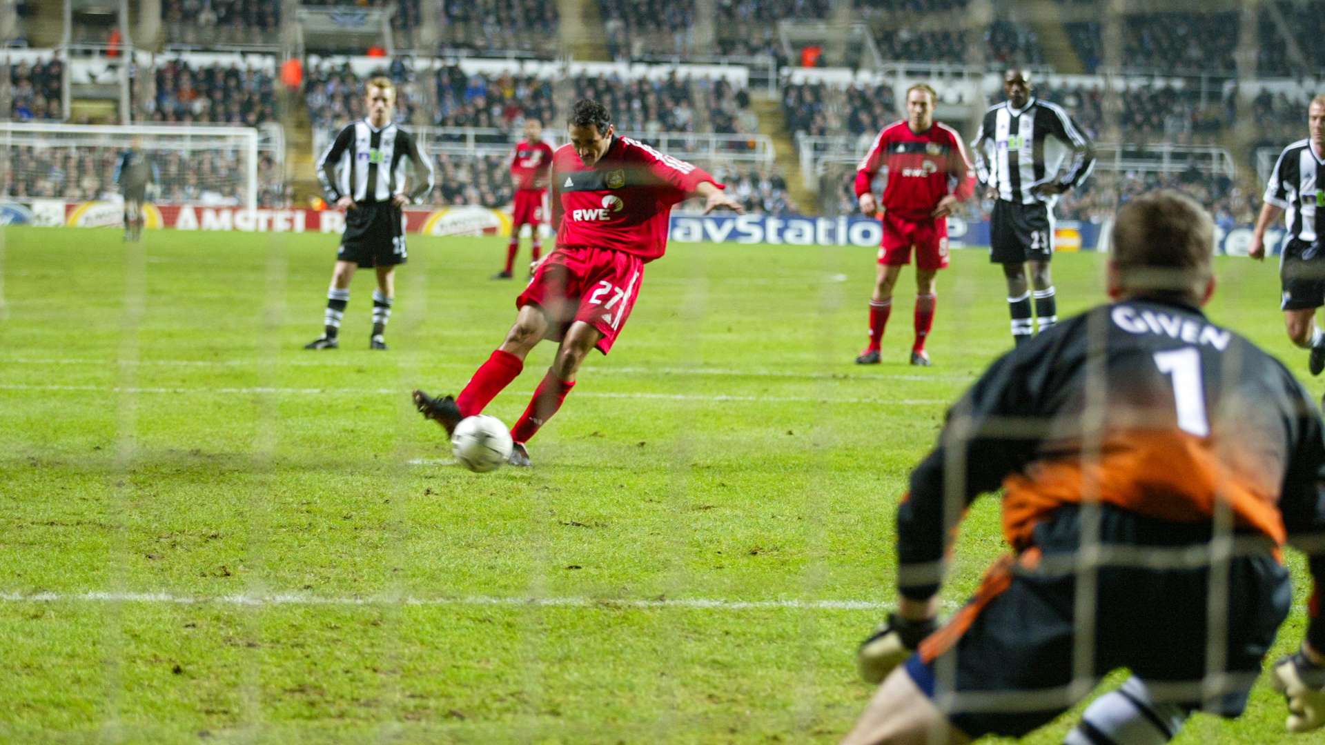 crop_20030226_NUFC_B04_0017.jpg