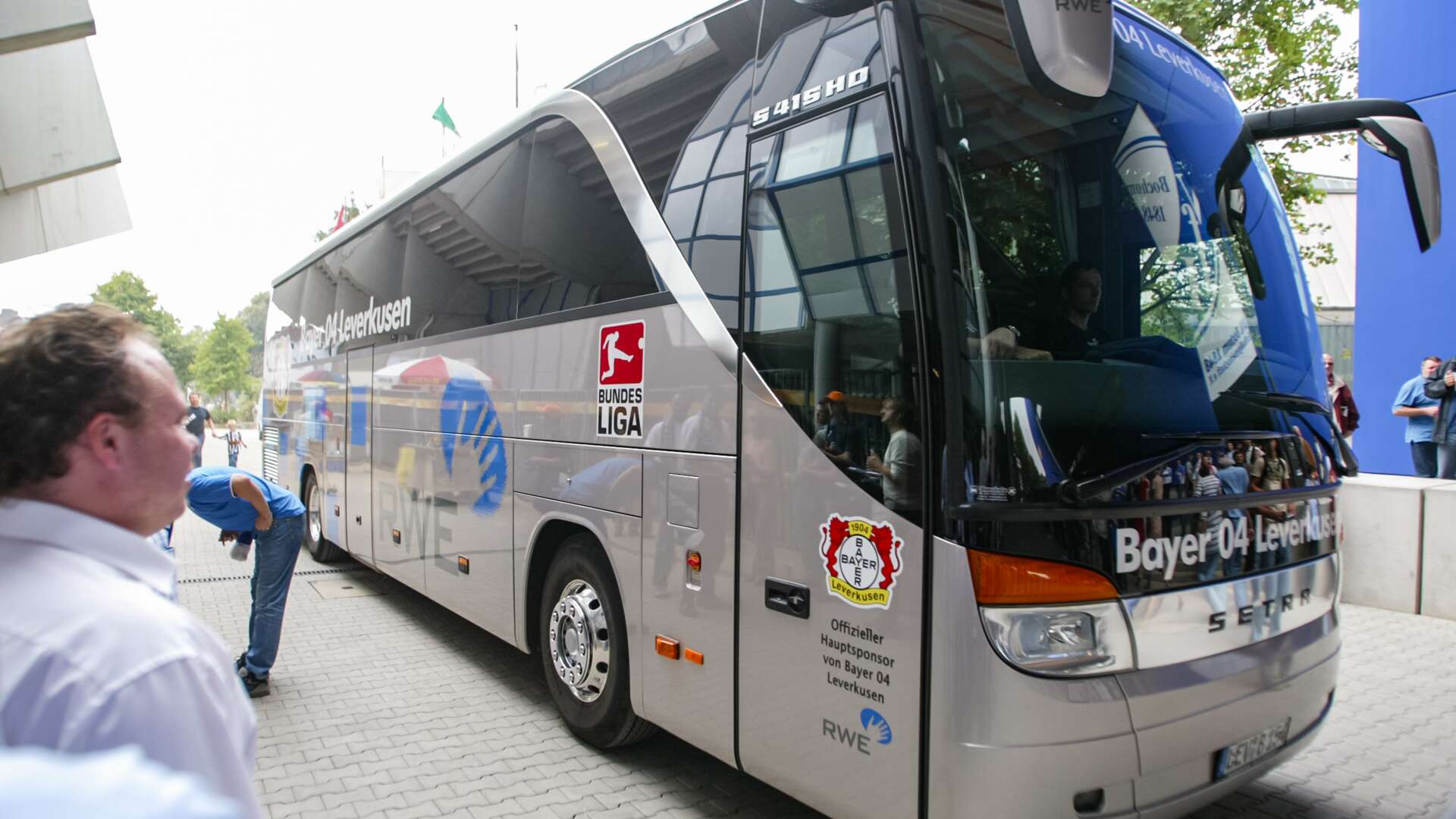 Bayer 04-Teambus