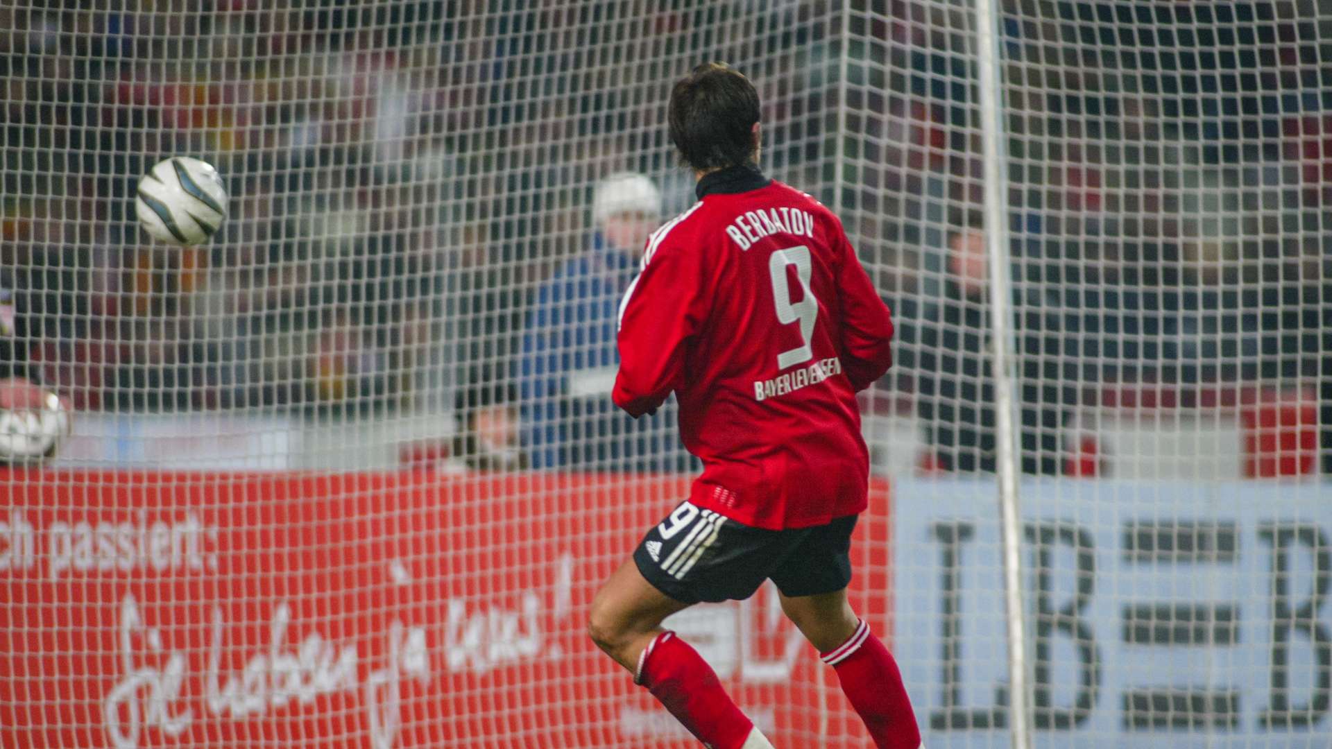 crop_20031217_VFB_B04_0011.jpg