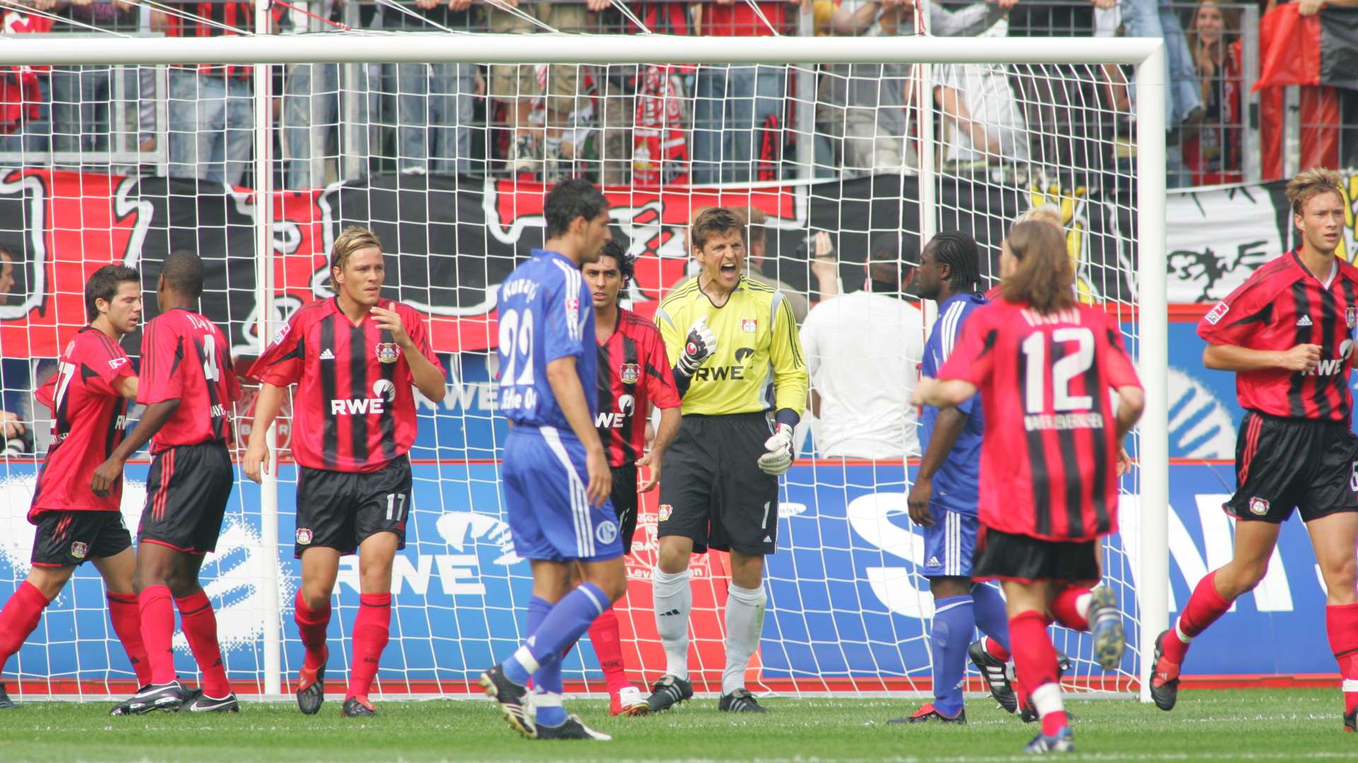 crop_20050910_B04_Schalke_007.jpg