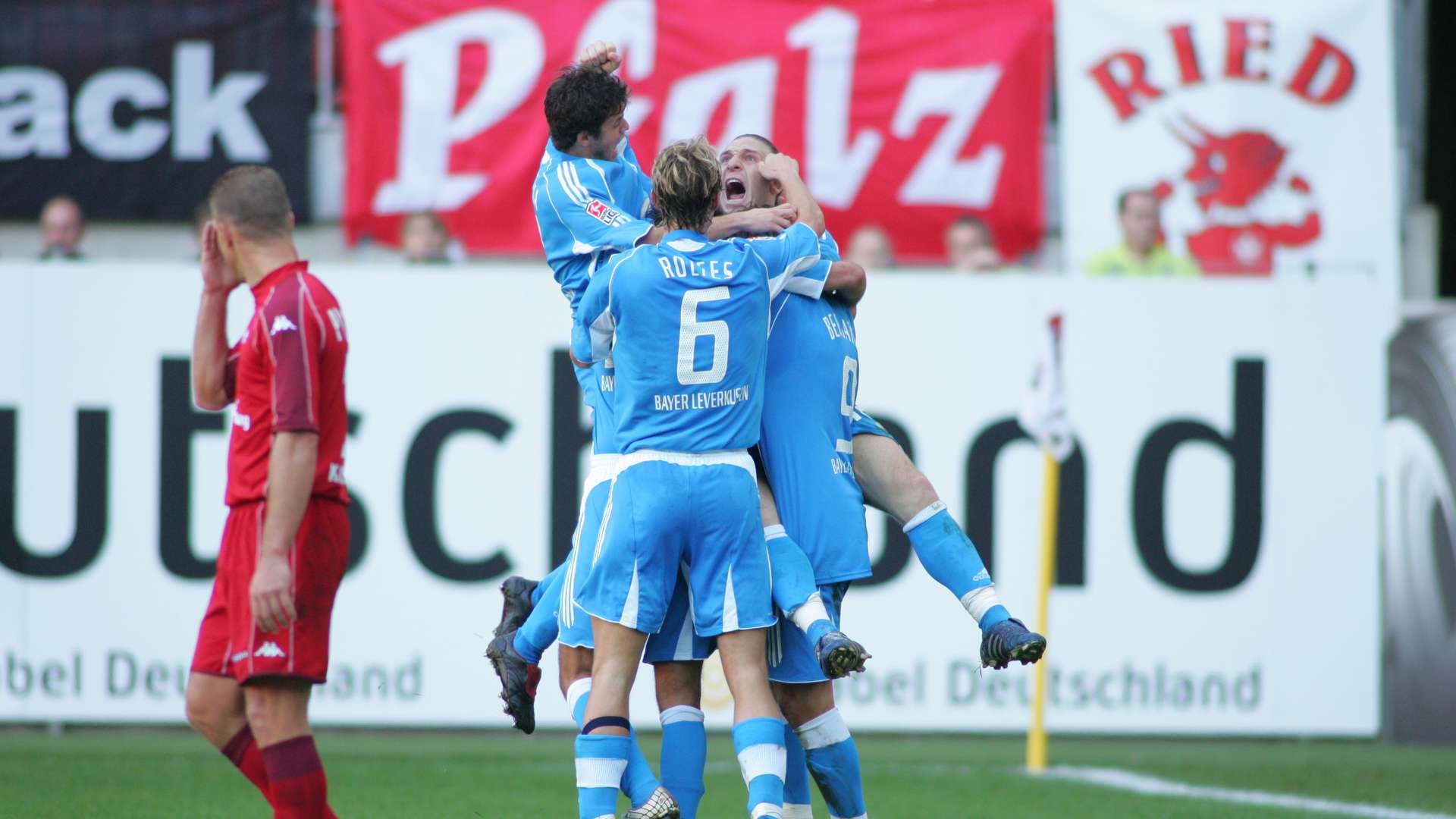 crop_20051031_FCK_B04_013.jpg