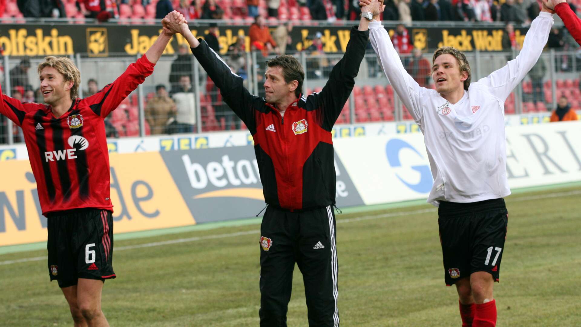 Simon Rolfes, Trainer Michael Skibbe und Clemens Fritz
