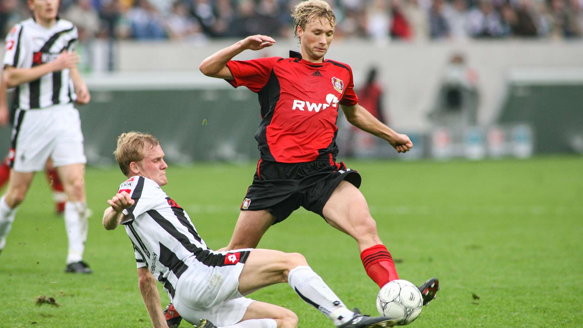 Simon Rolfes gegen Tobias Levels