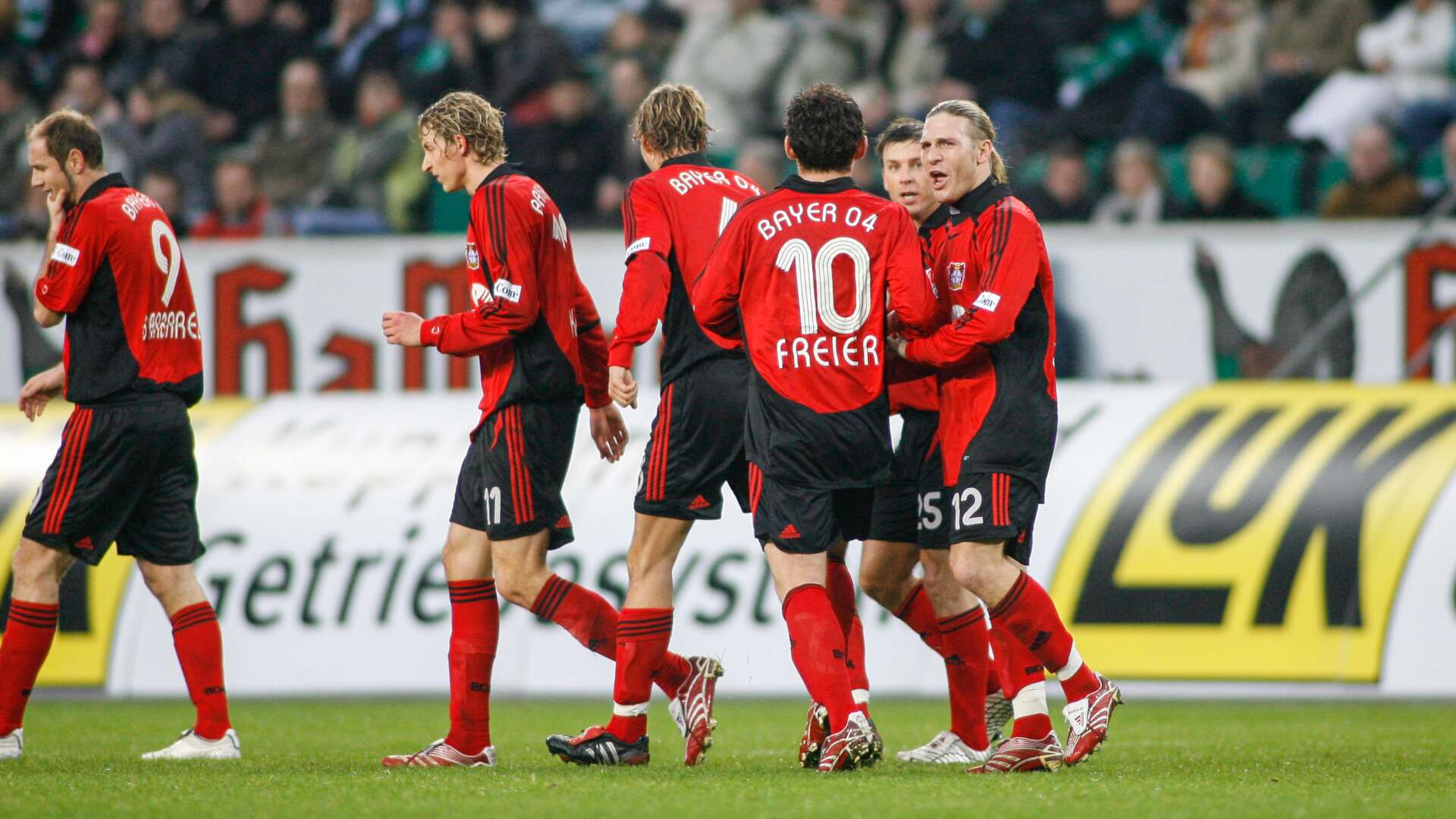 Werkself beim Torjubel