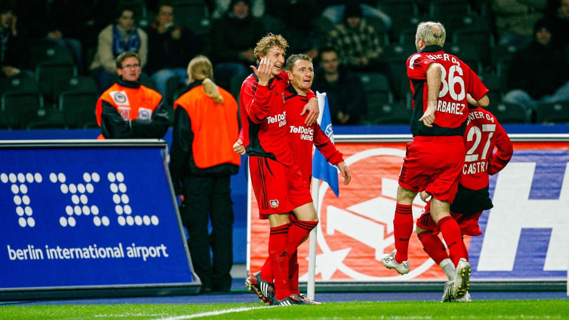 Werkself beim Torjubel