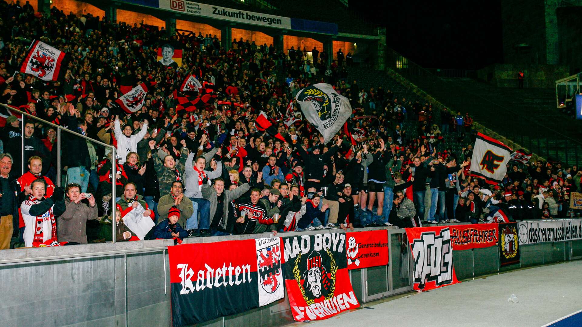Bayer 04-Fans in Berlin