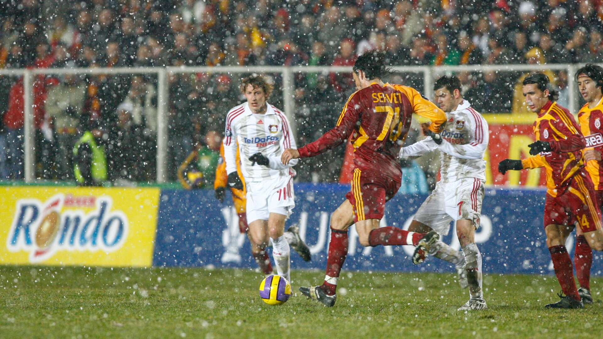 Stefan Kießling und Tranquillo Barnetta