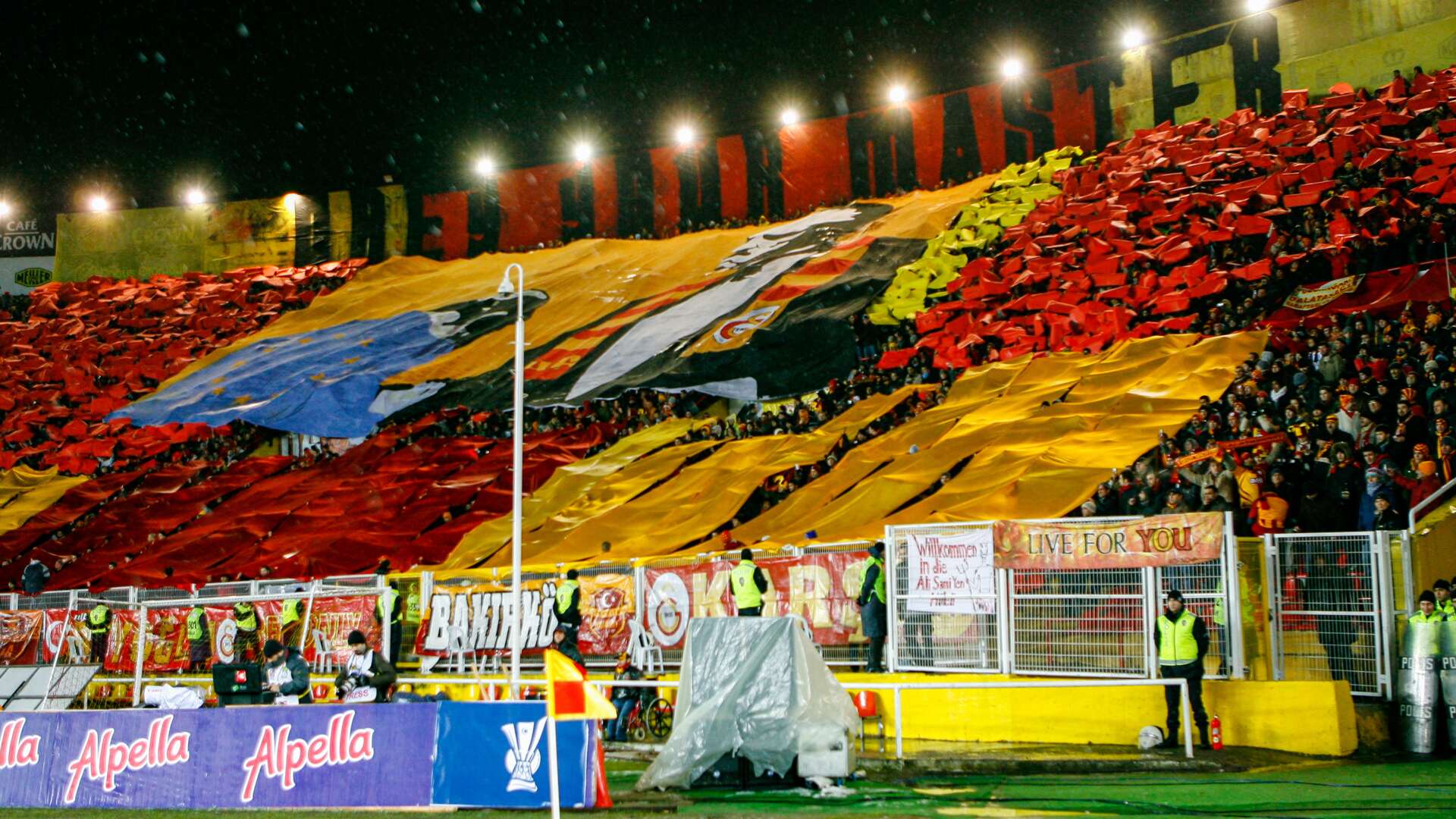 Galatasaray-Fans mit Choreo