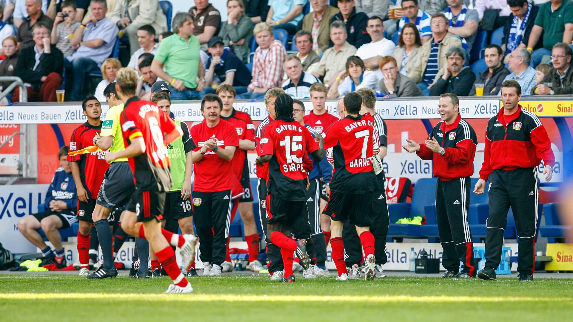 Bayer 04 beim Torjubel