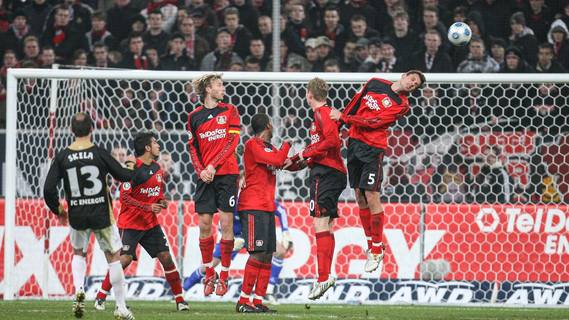 Werkself gegen Energie Cottbus