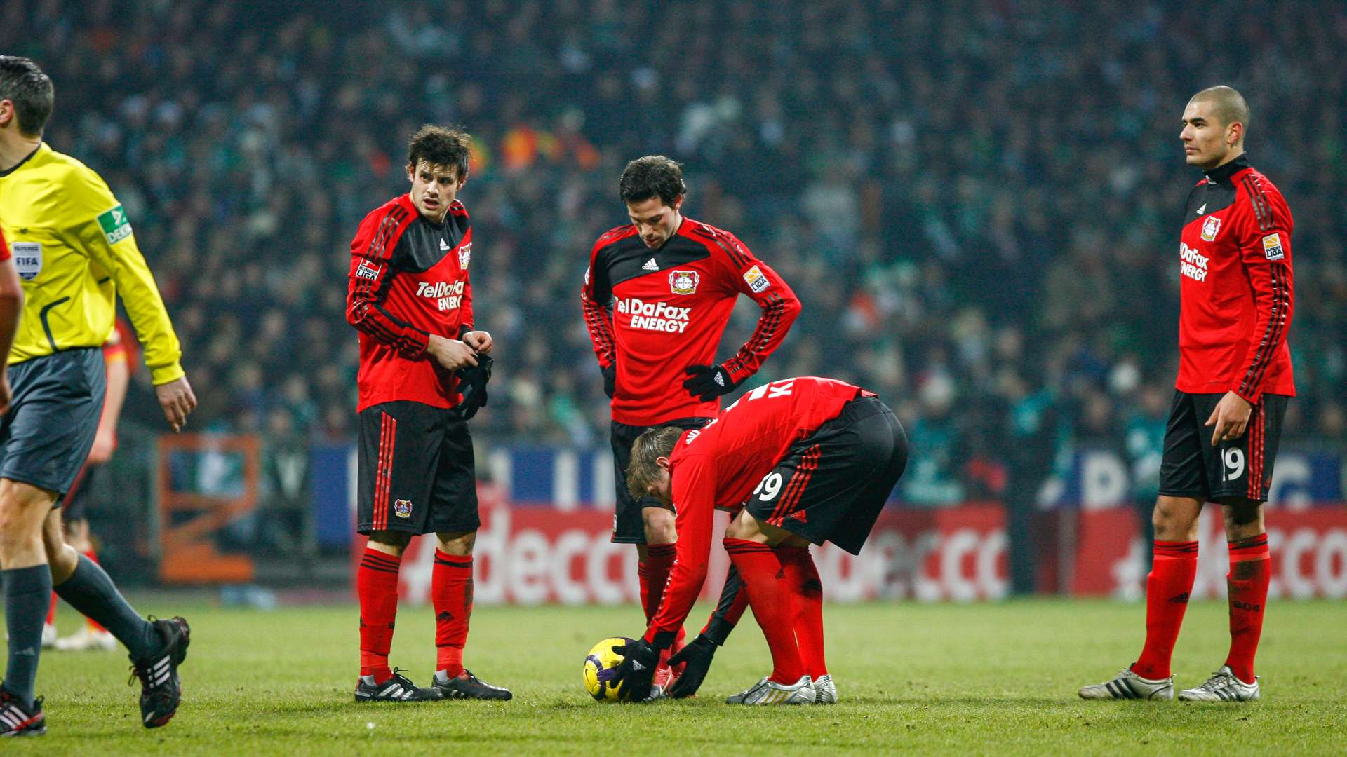 Toni Kroos beim Freistoß